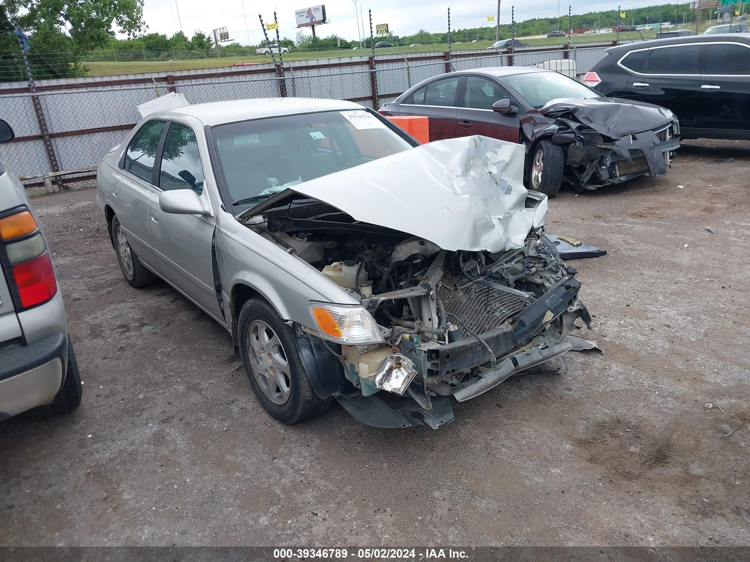 TOYOTA CAMRY 2001 4t1bg22k01u812306