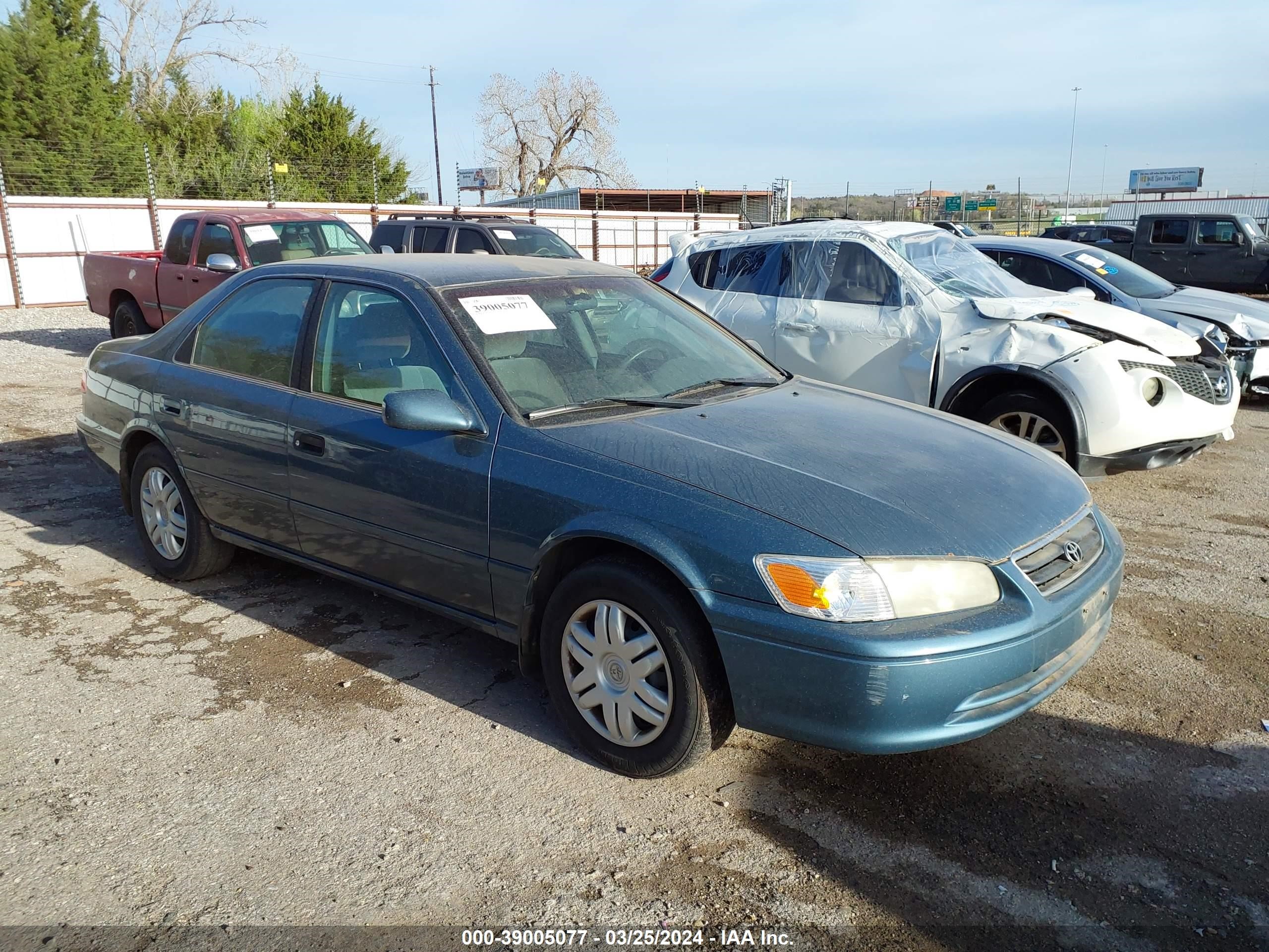 TOYOTA CAMRY 2001 4t1bg22k01u824620