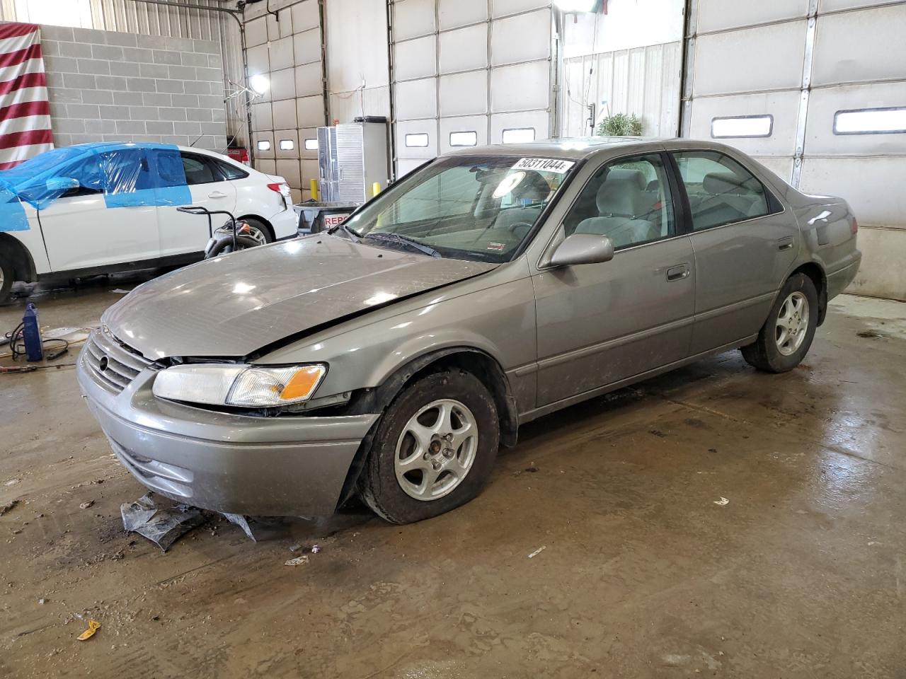 TOYOTA CAMRY 1998 4t1bg22k0wu384602