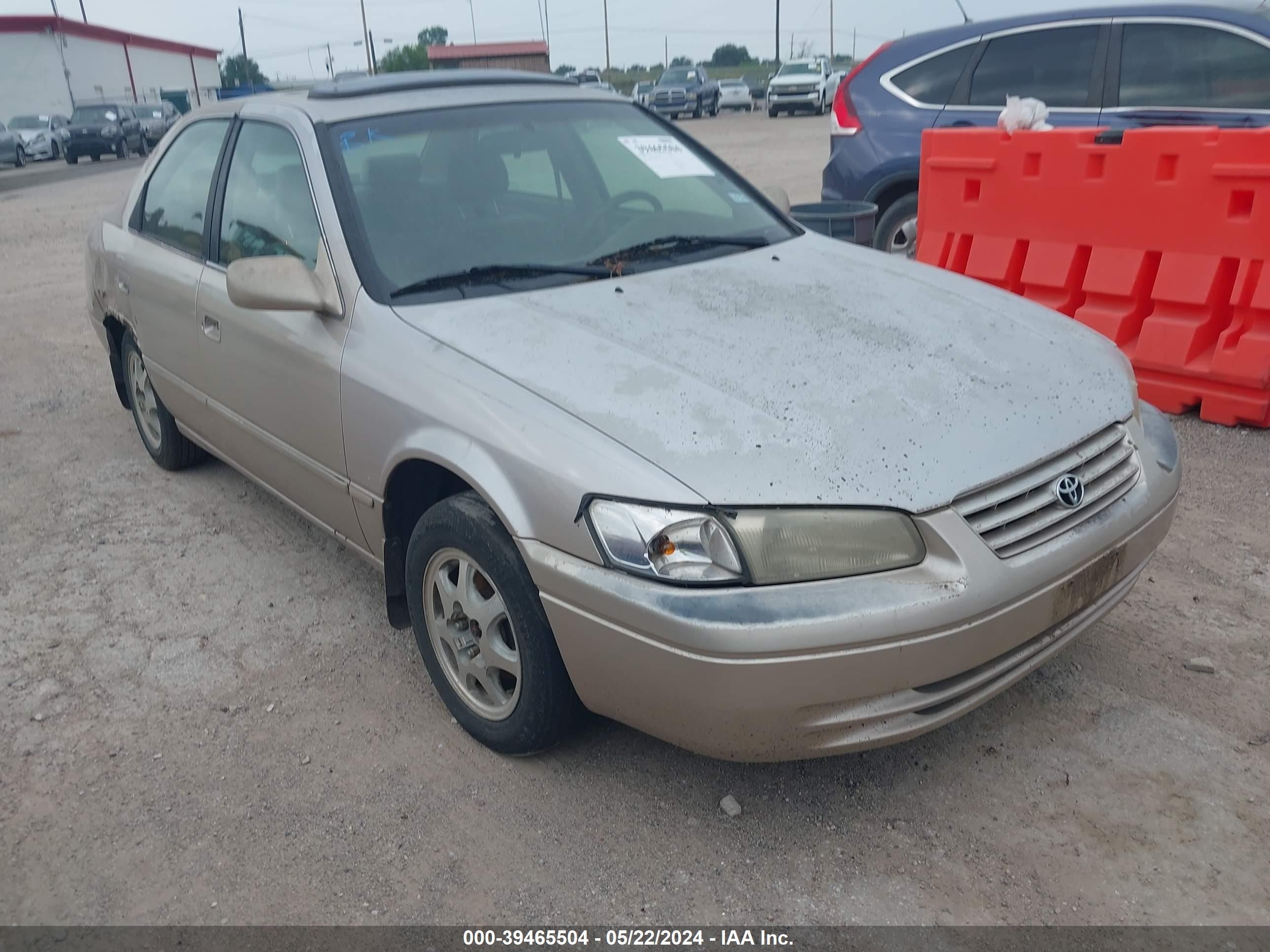 TOYOTA CAMRY 1998 4t1bg22k0wu390075