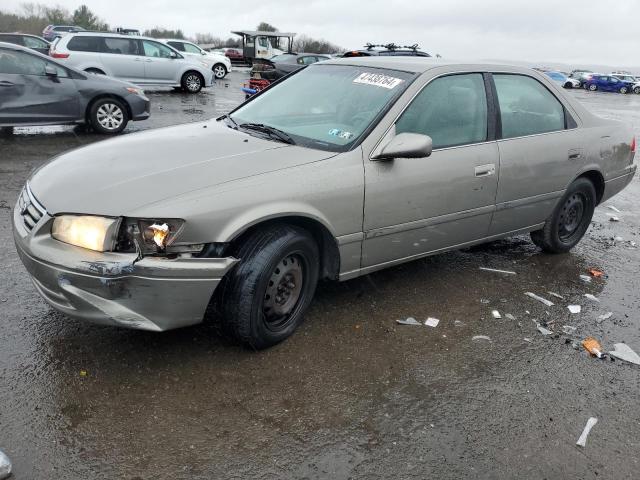 TOYOTA CAMRY 2001 4t1bg22k11u037417