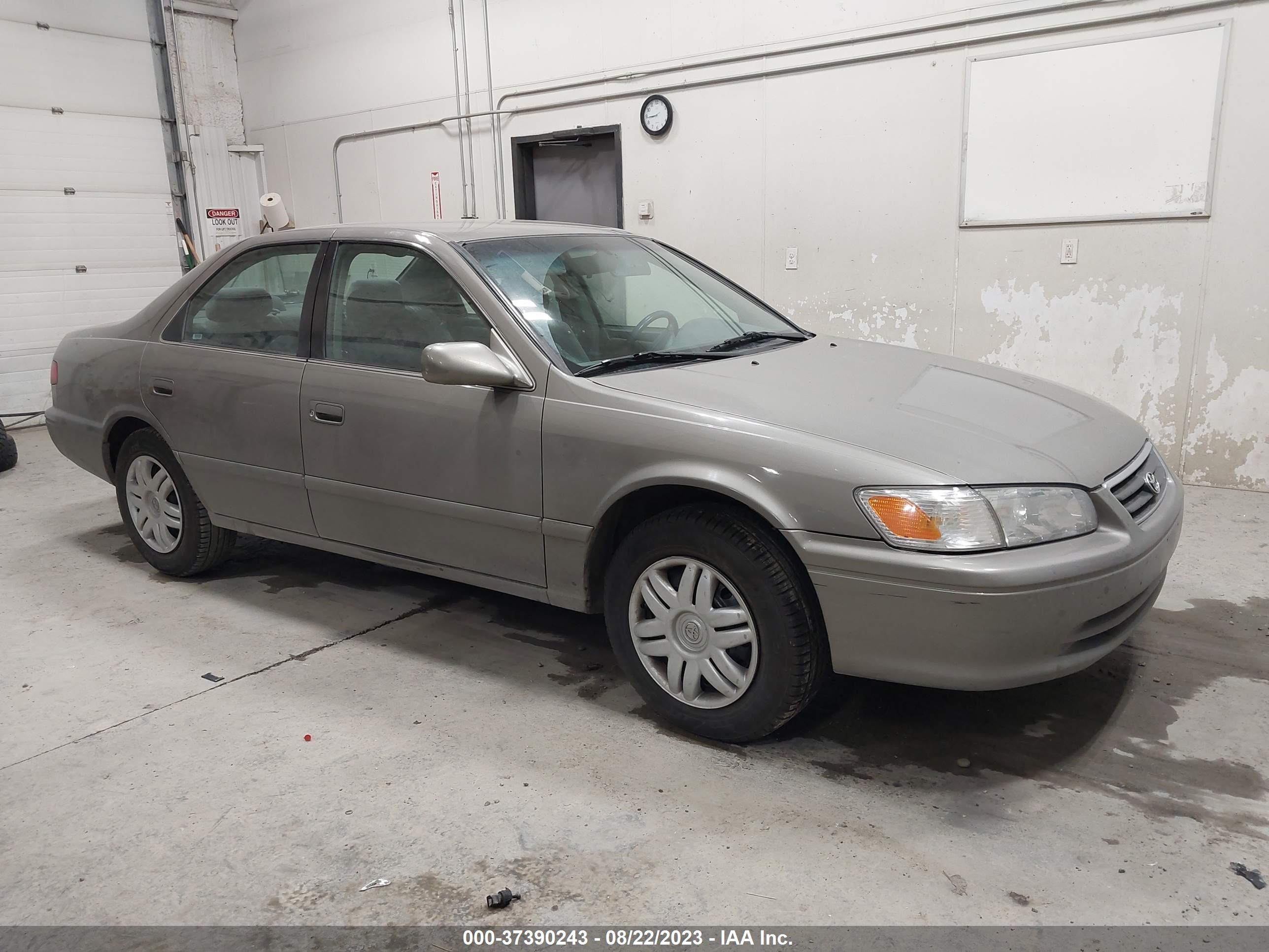 TOYOTA CAMRY 2001 4t1bg22k11u085001