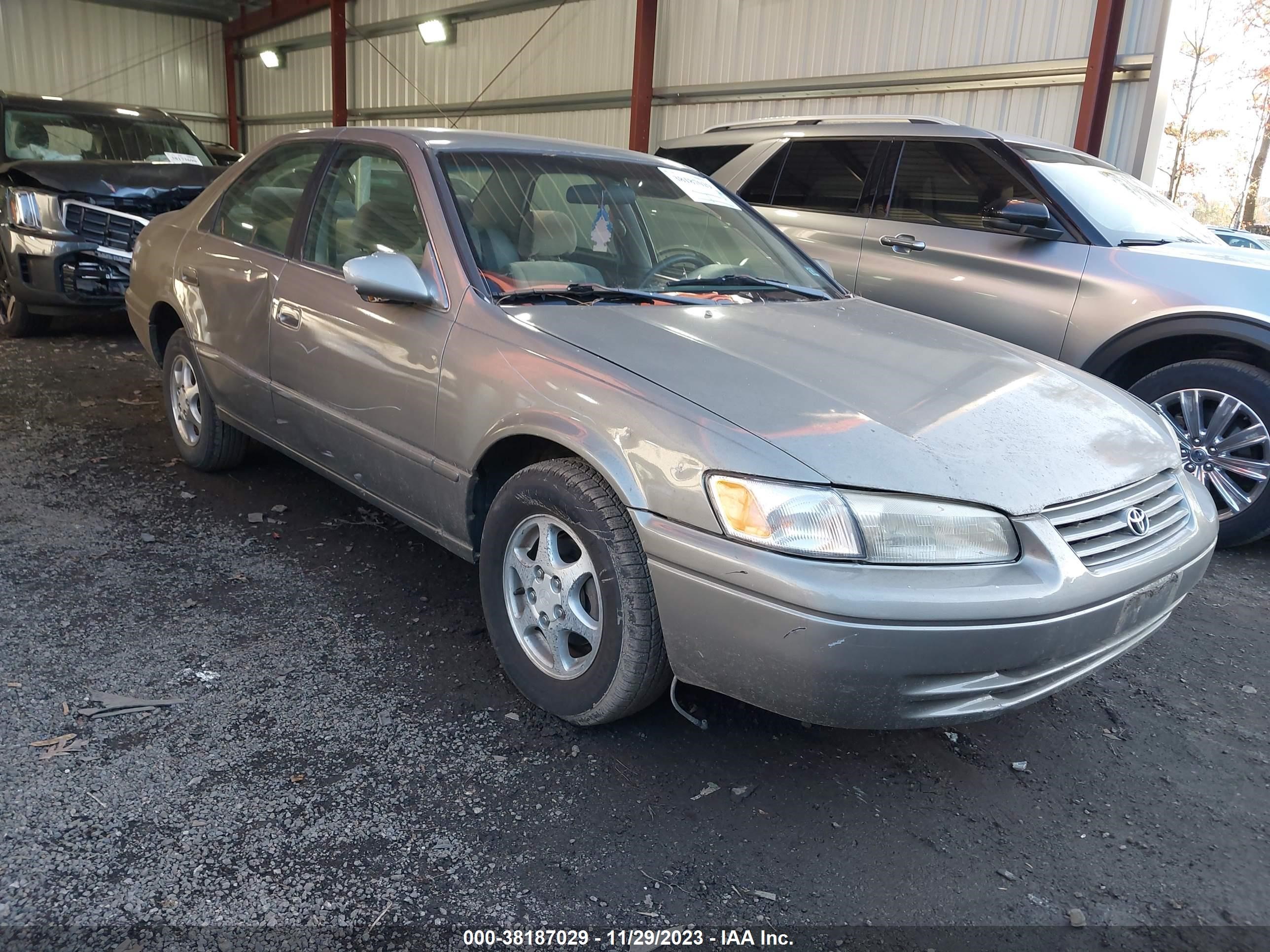 TOYOTA CAMRY 1997 4t1bg22k1vu145543