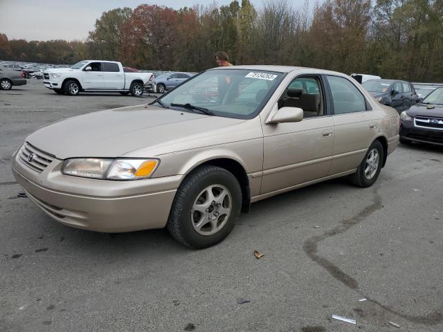 TOYOTA CAMRY 1998 4t1bg22k1wu845502