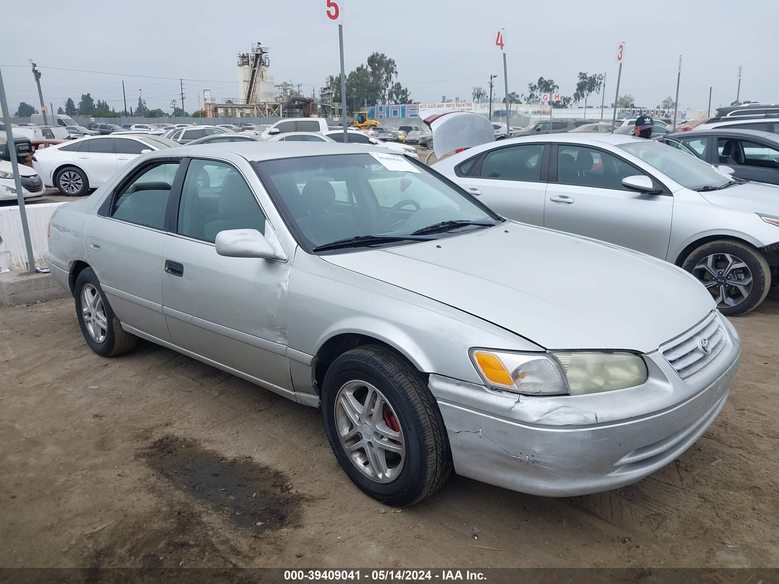 TOYOTA CAMRY 2001 4t1bg22k21u113968