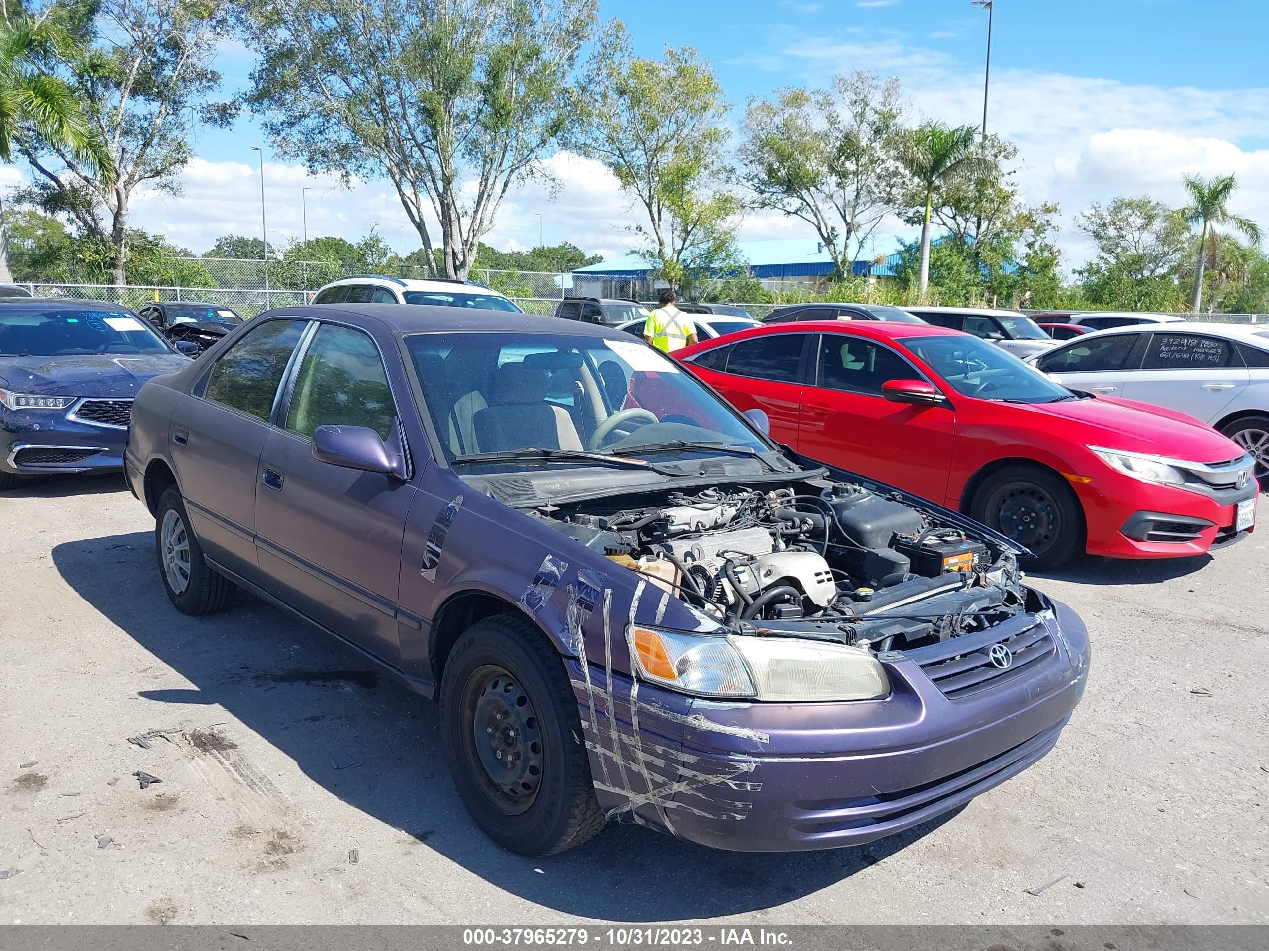 TOYOTA CAMRY 1997 4t1bg22k2vu778956