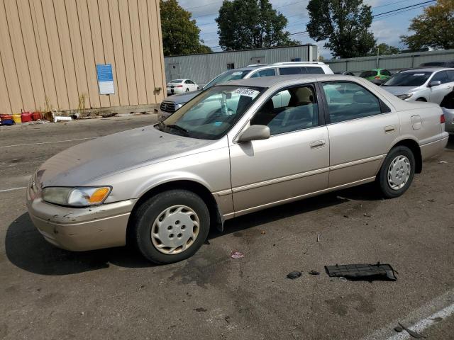 TOYOTA CAMRY 1998 4t1bg22k2wu210742