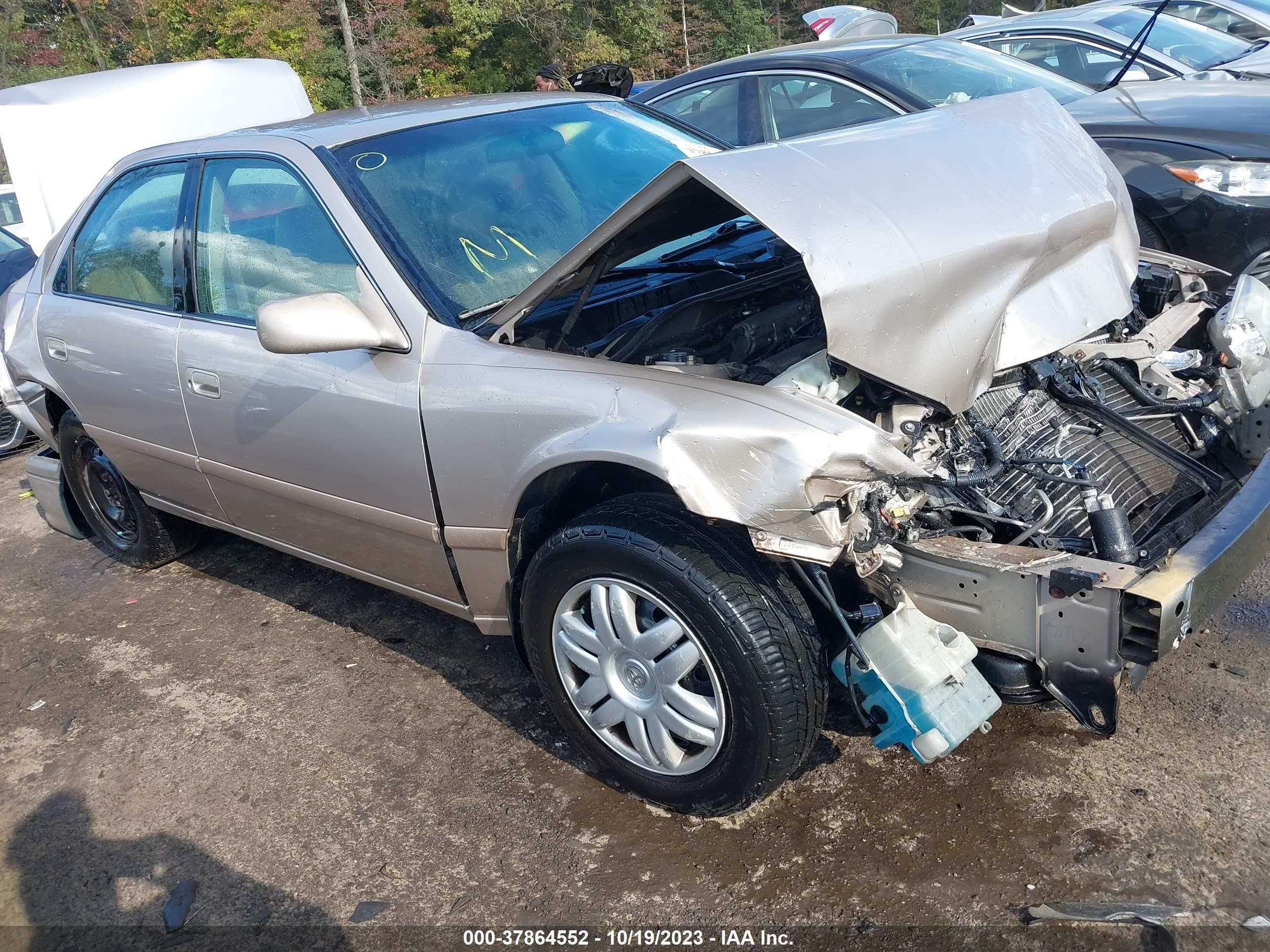 TOYOTA CAMRY 2001 4t1bg22k31u772433