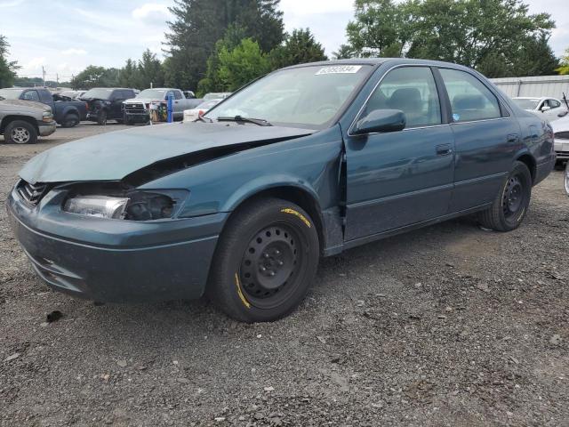 TOYOTA CAMRY 1998 4t1bg22k3wu217229