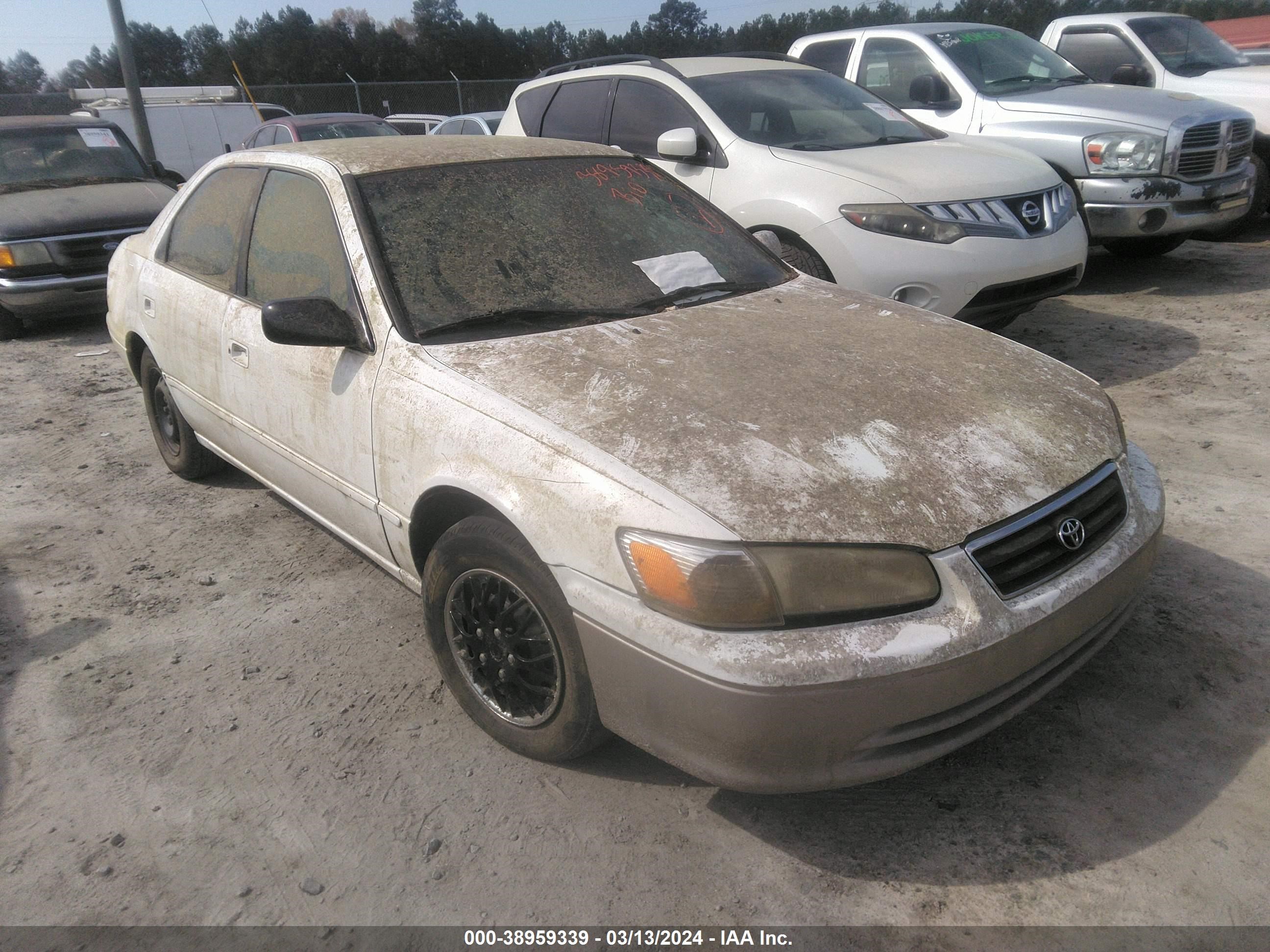 TOYOTA CAMRY 1999 4t1bg22k3xu475638