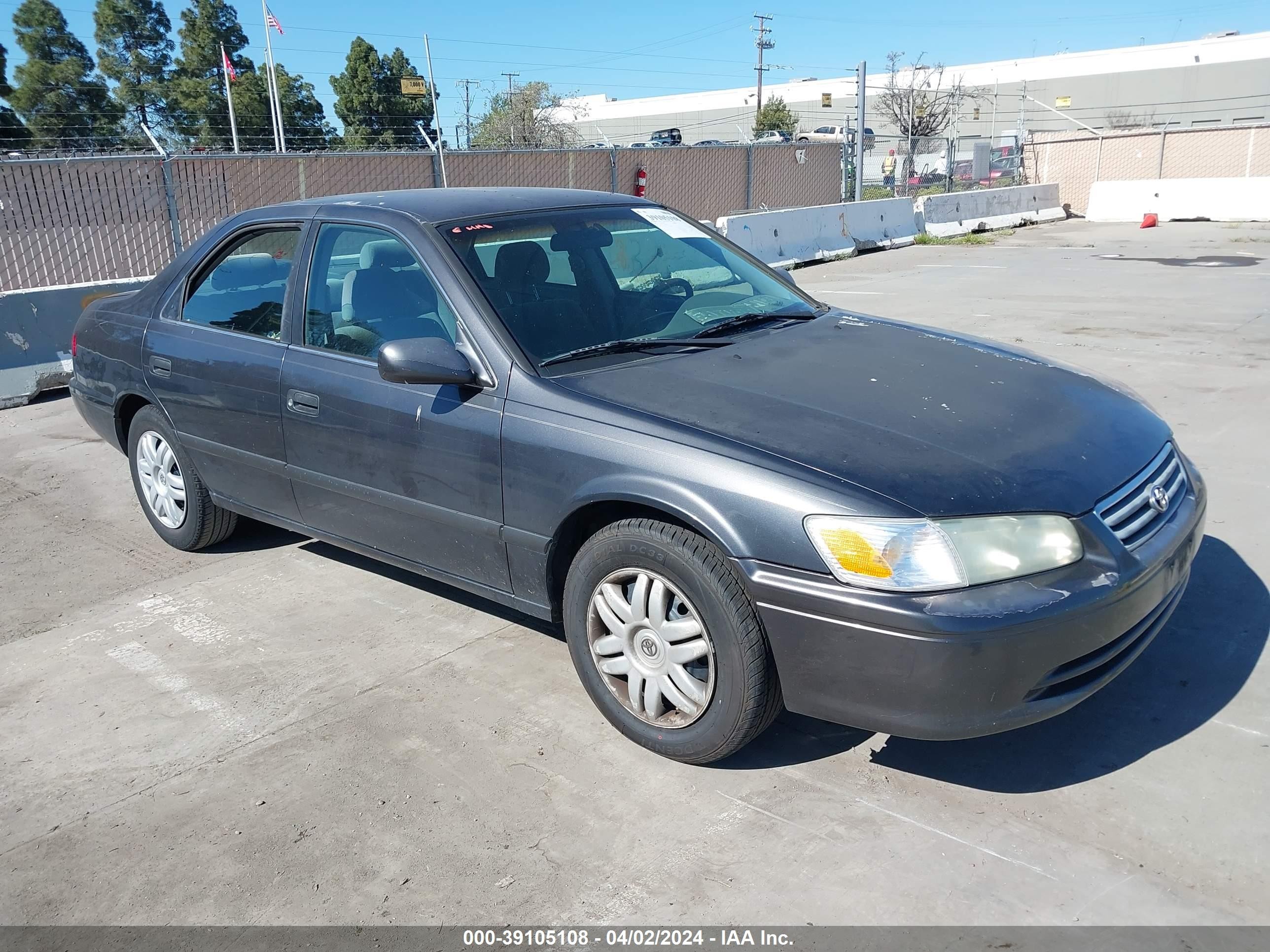 TOYOTA CAMRY 2001 4t1bg22k41u820358