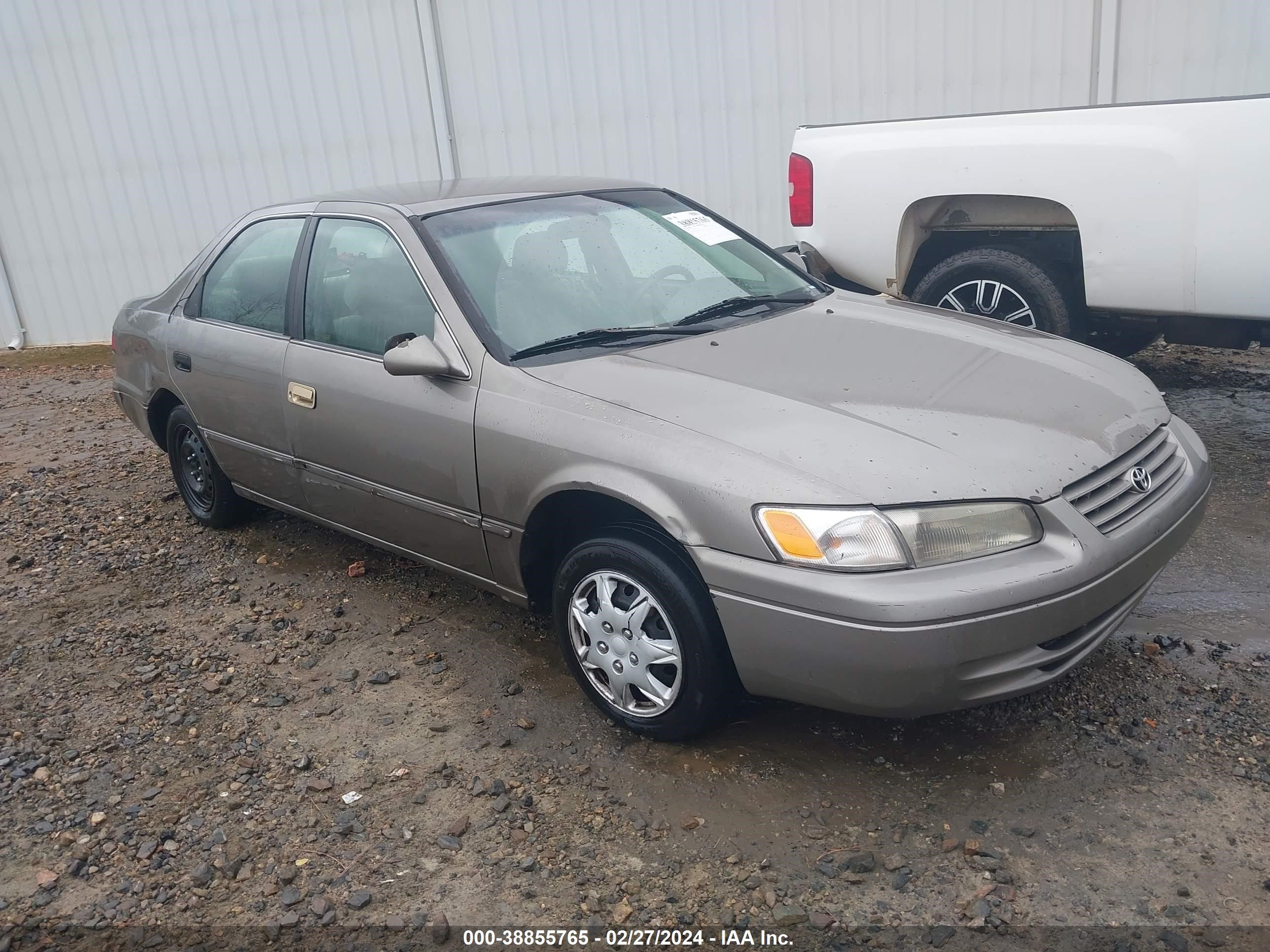 TOYOTA CAMRY 1997 4t1bg22k4vu182859