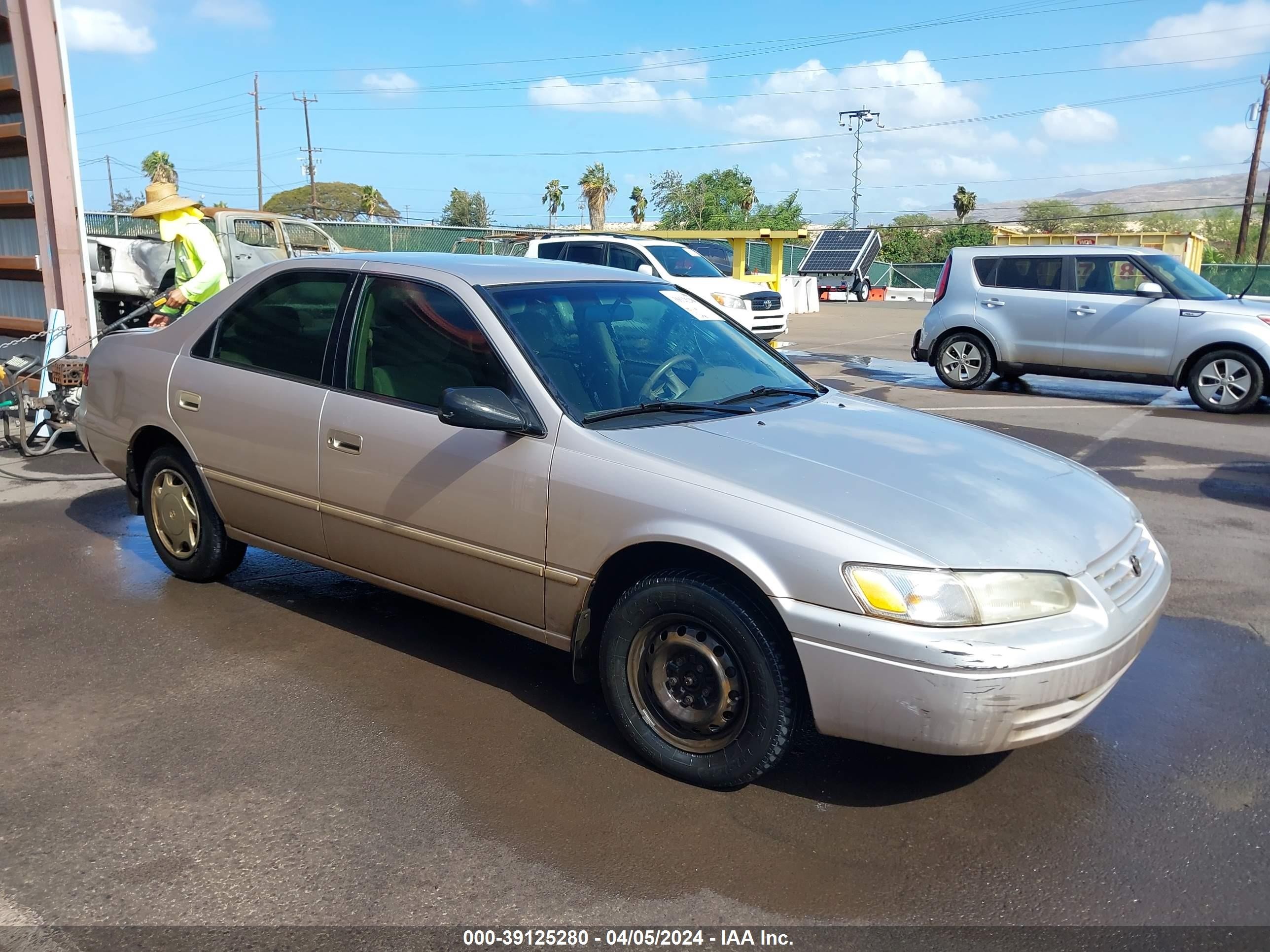 TOYOTA CAMRY 1999 4t1bg22k4xu873506