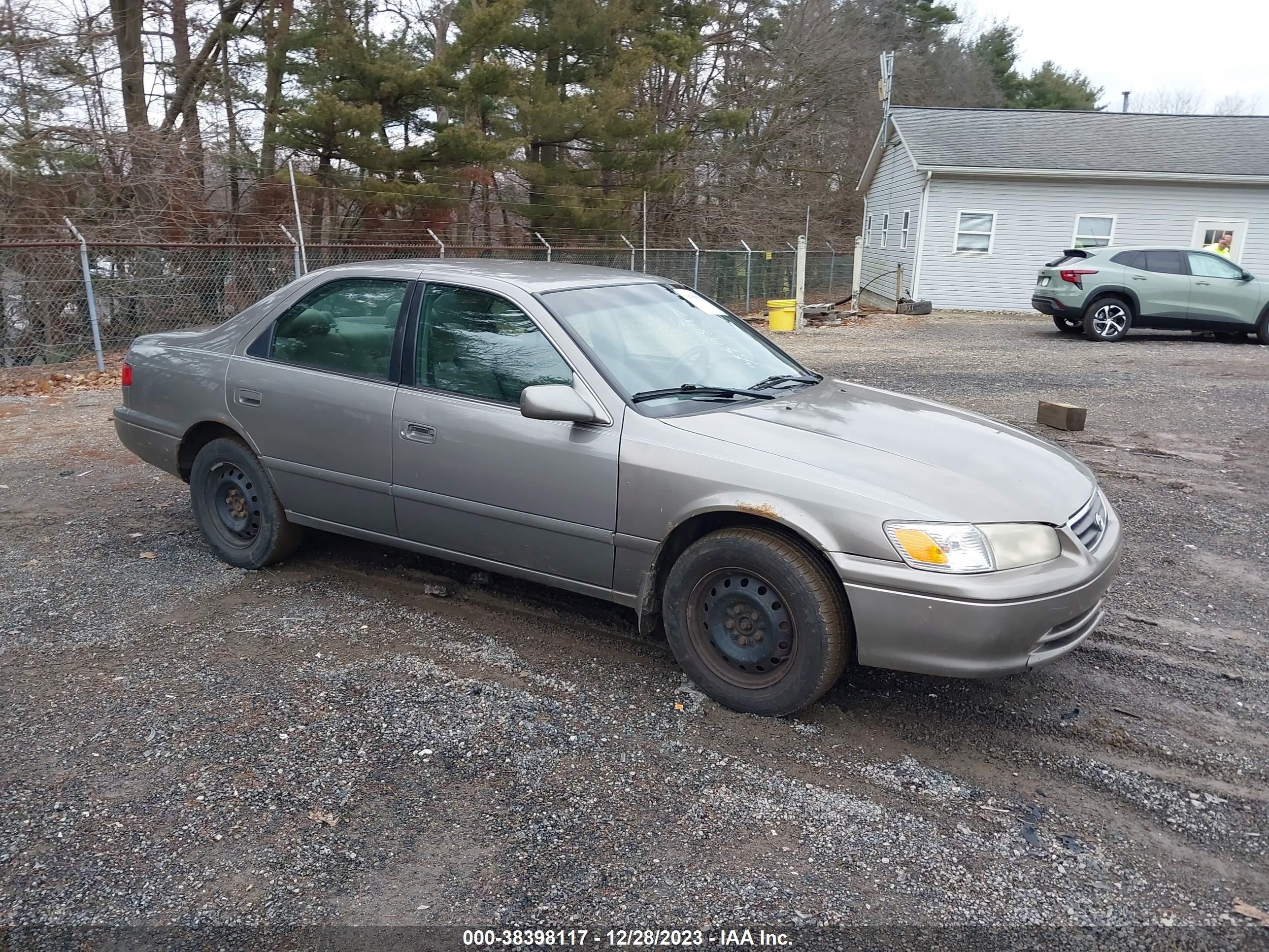 TOYOTA CAMRY 2001 4t1bg22k51u035718