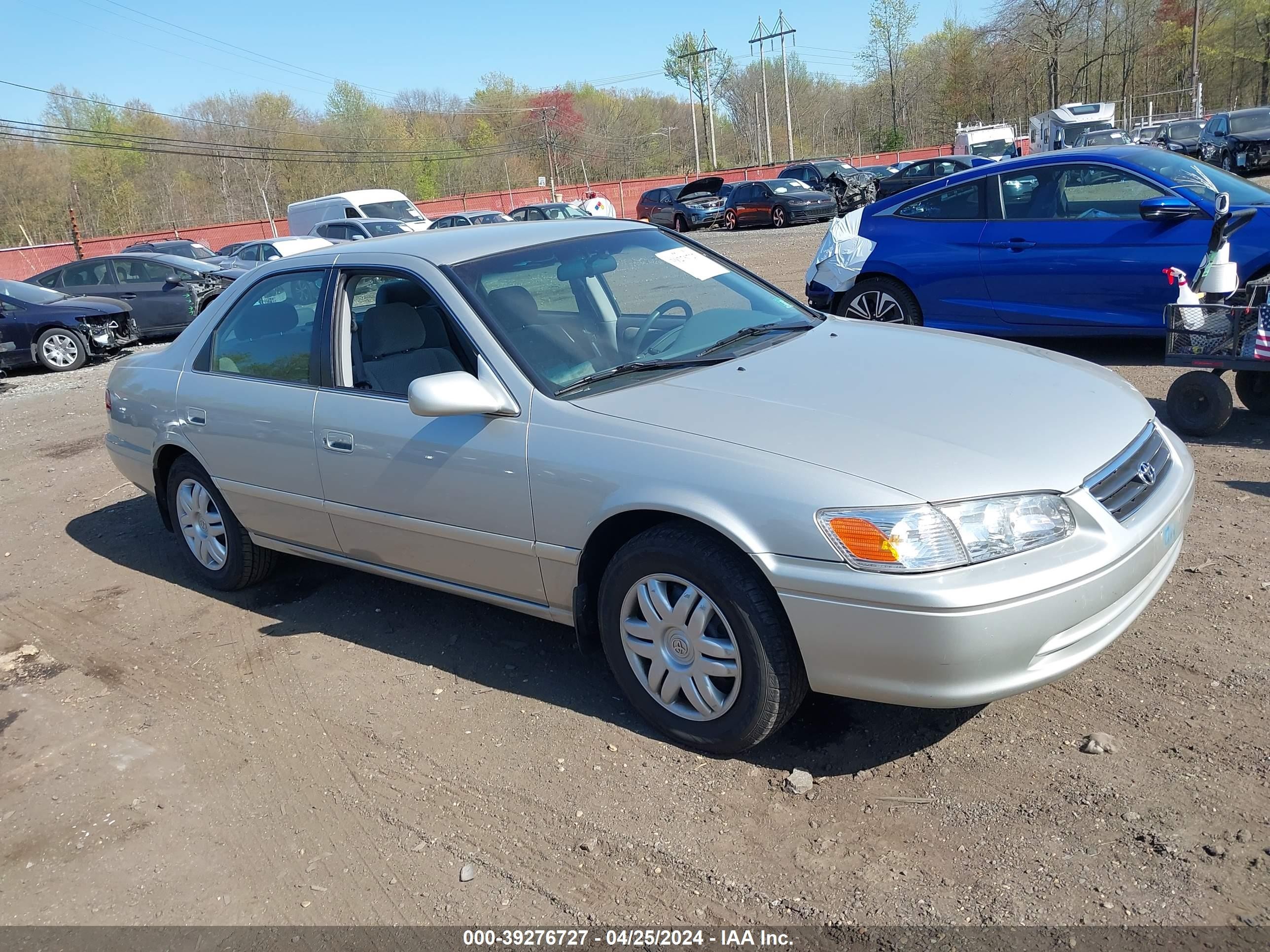 TOYOTA CAMRY 2001 4t1bg22k51u078214