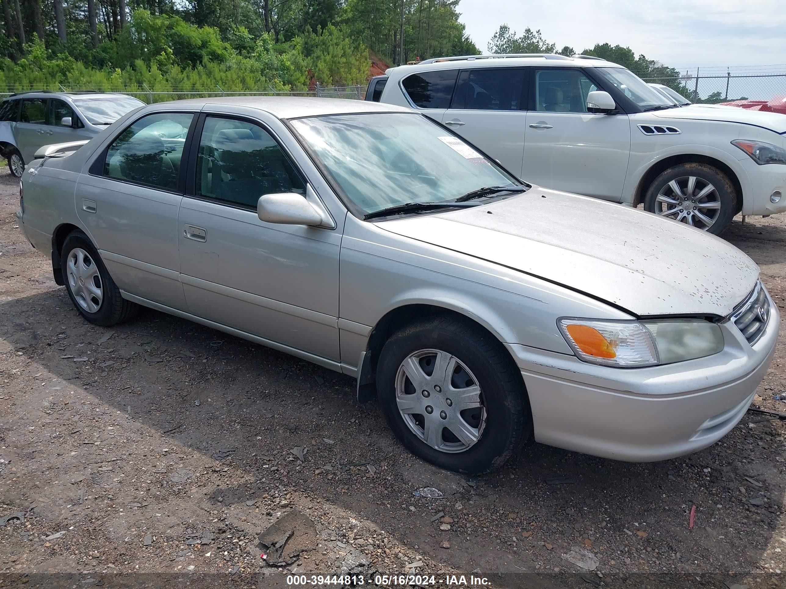 TOYOTA CAMRY 2001 4t1bg22k51u095935