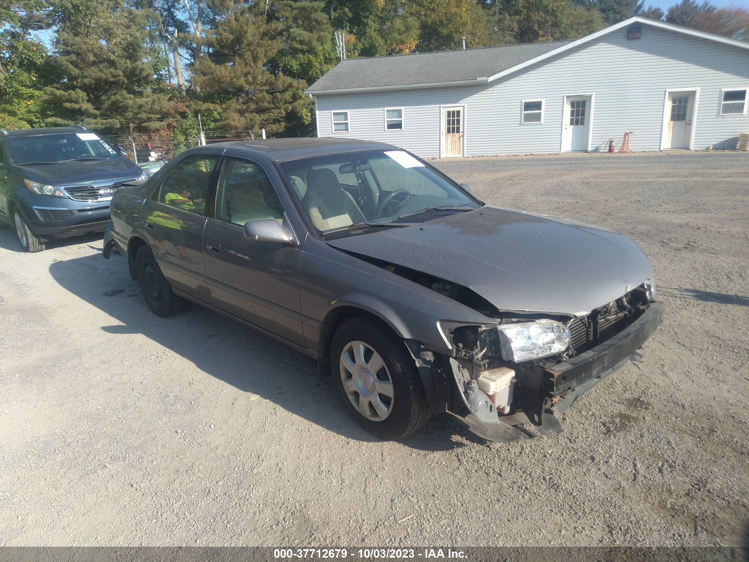 TOYOTA CAMRY 2001 4t1bg22k51u112135