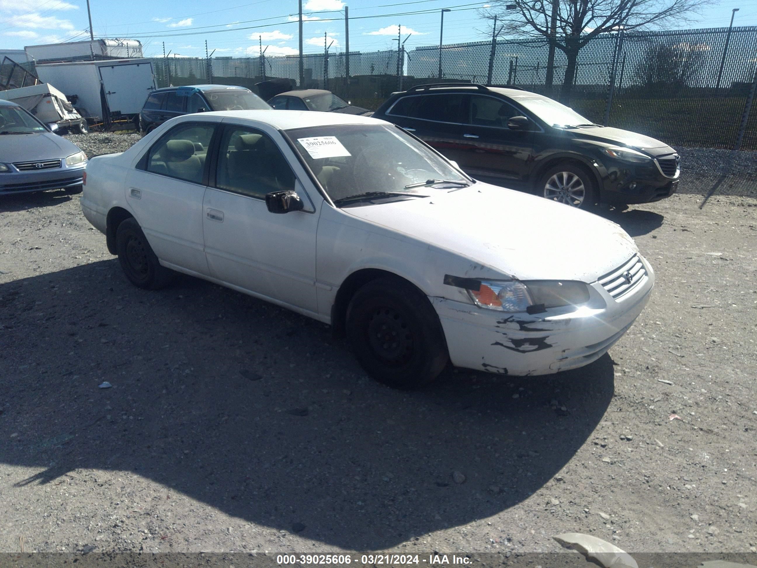 TOYOTA CAMRY 1999 4t1bg22k5xu493879