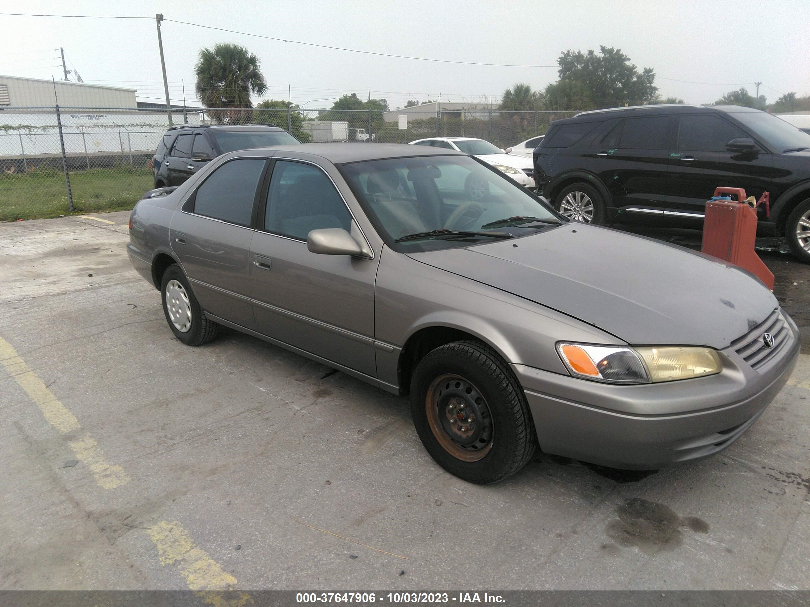 TOYOTA CAMRY 1999 4t1bg22k5xu547942