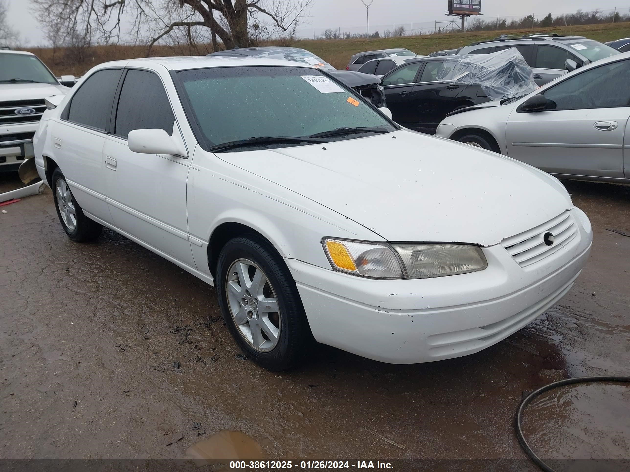 TOYOTA CAMRY 1999 4t1bg22k5xu609761