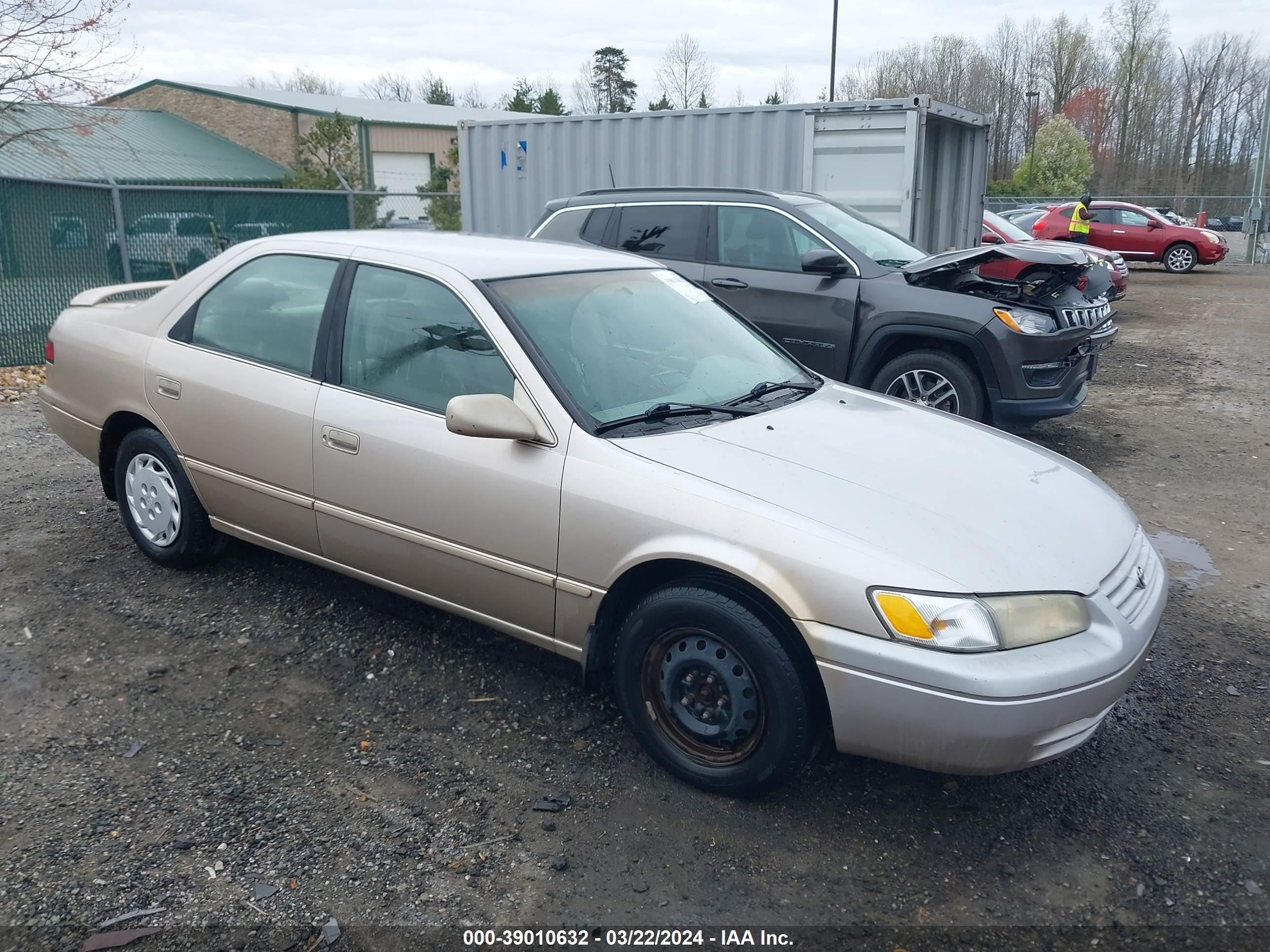 TOYOTA CAMRY 1999 4t1bg22k5xu912751