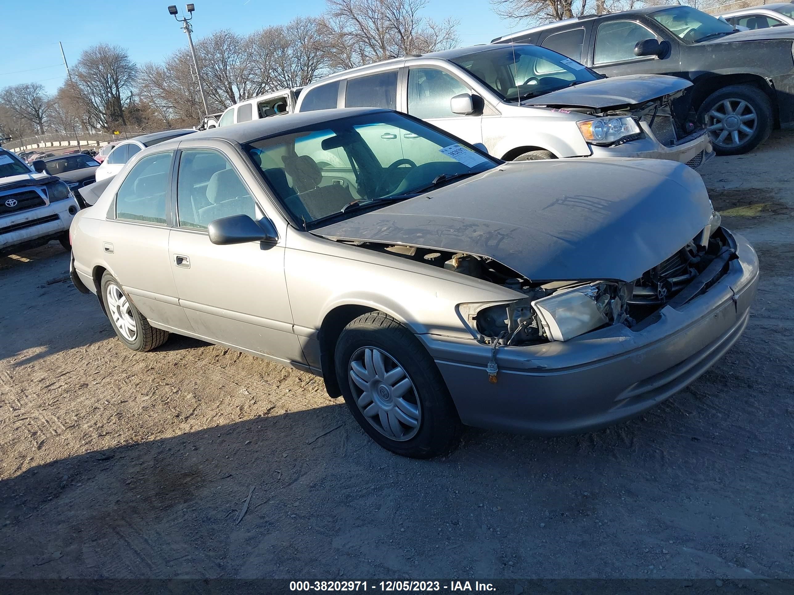 TOYOTA CAMRY 2000 4t1bg22k5yu617411