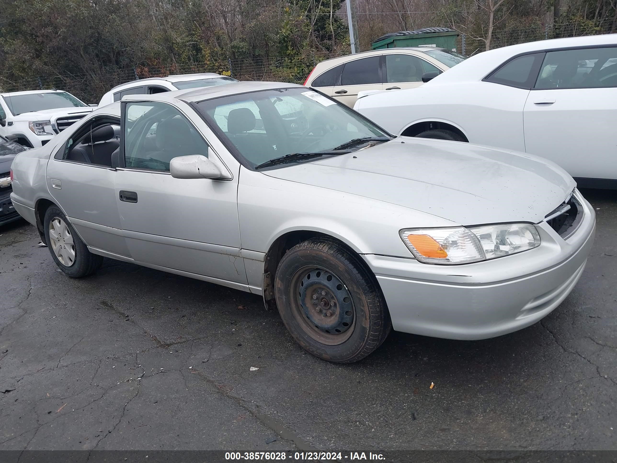 TOYOTA CAMRY 2001 4t1bg22k61u099329