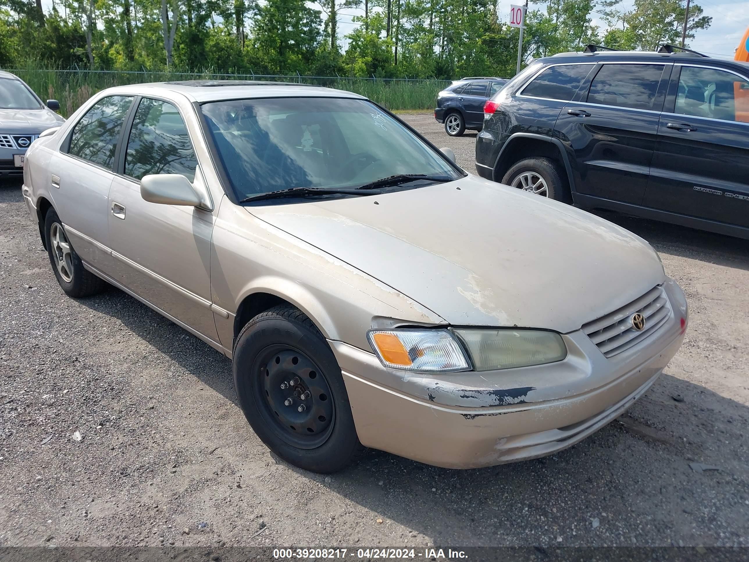 TOYOTA CAMRY 1998 4t1bg22k6wu201154