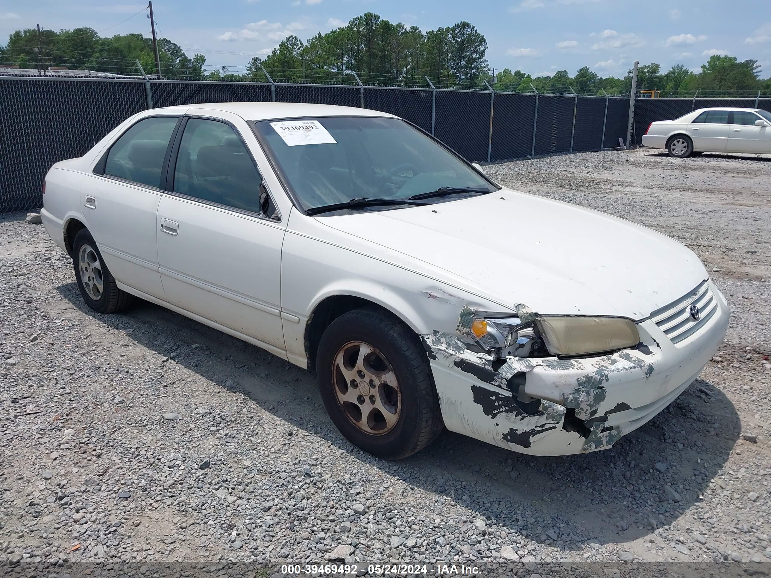 TOYOTA CAMRY 1998 4t1bg22k6wu286836