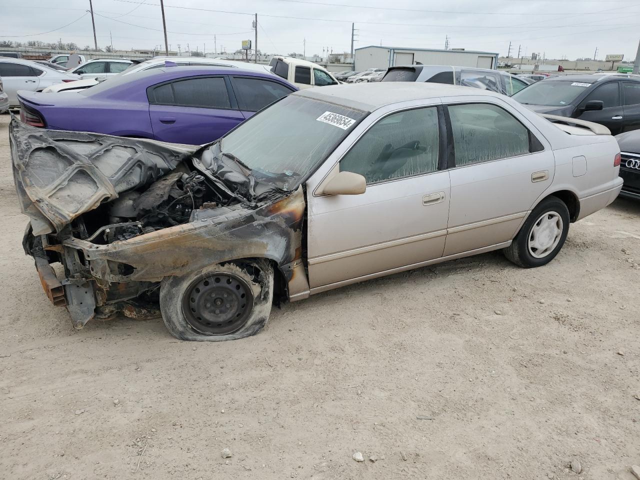 TOYOTA CAMRY 1999 4t1bg22k6xu450944