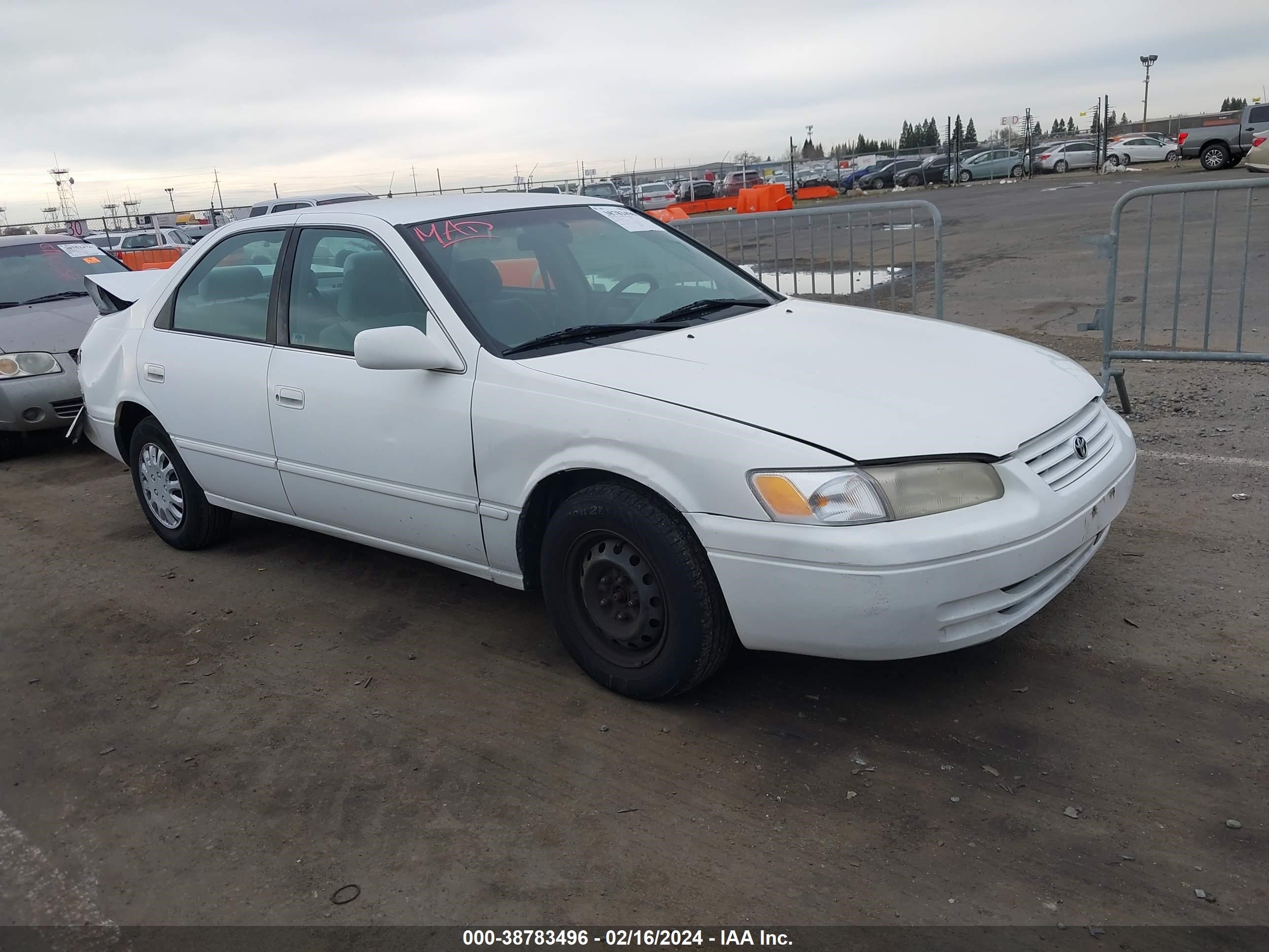 TOYOTA CAMRY 1999 4t1bg22k6xu874298