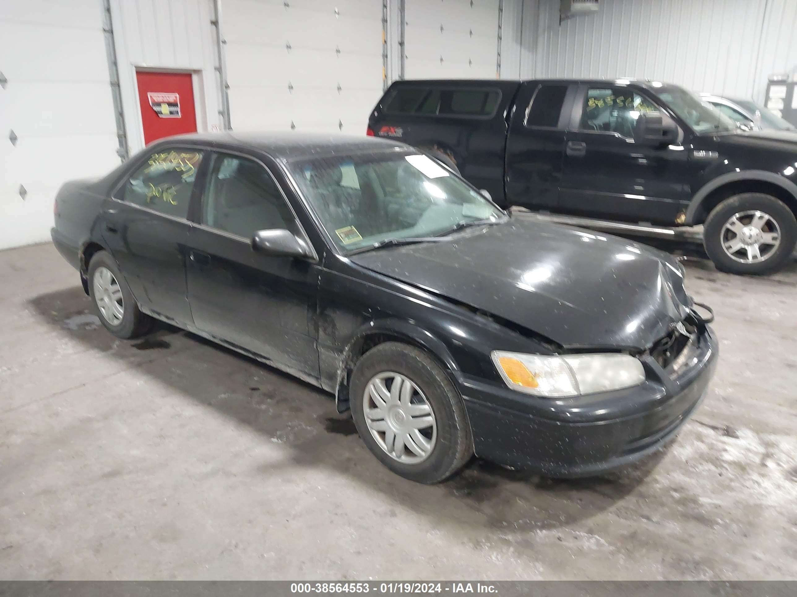 TOYOTA CAMRY 2001 4t1bg22k71u113061