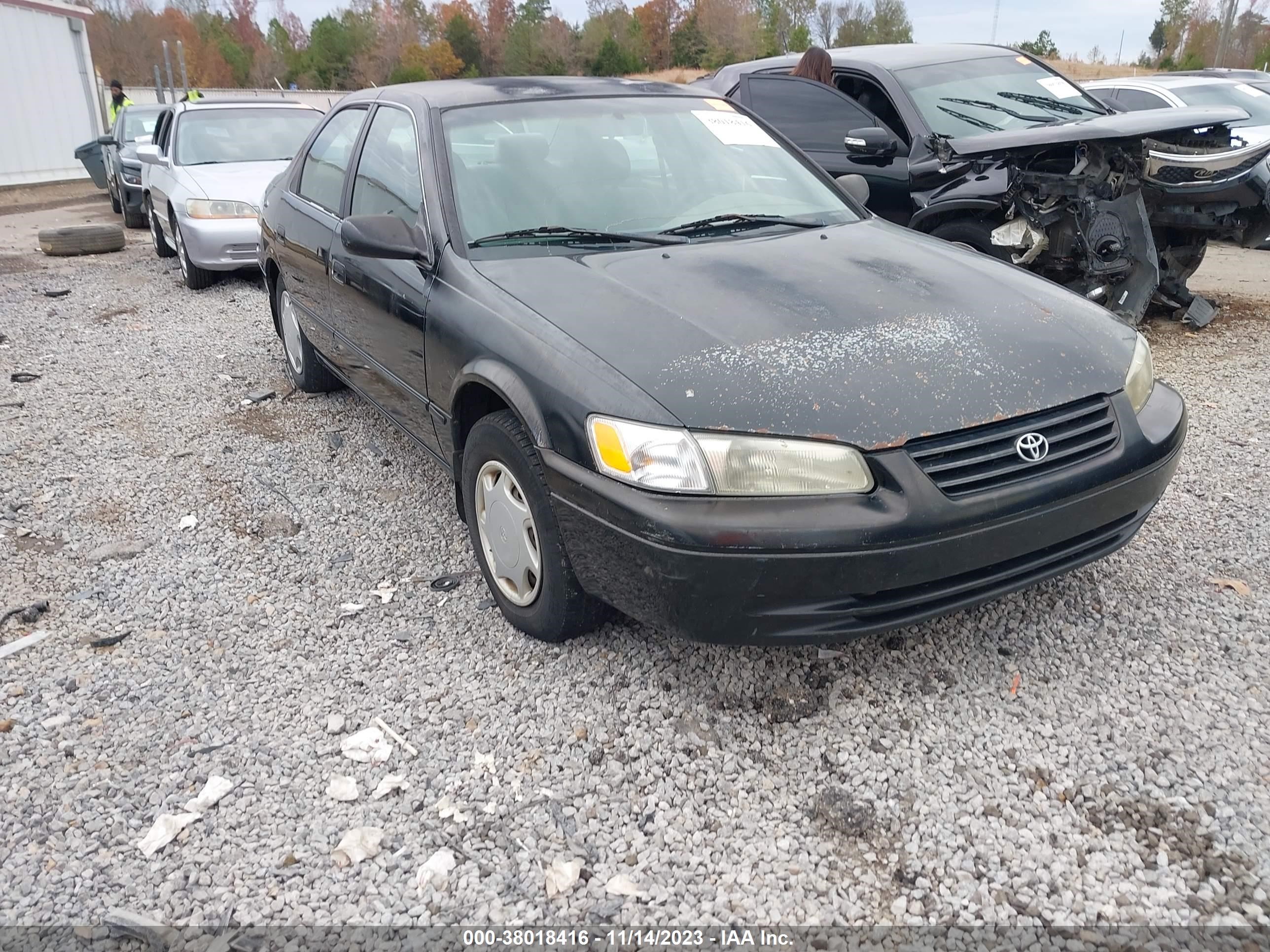 TOYOTA CAMRY 1999 4t1bg22k7xu572972