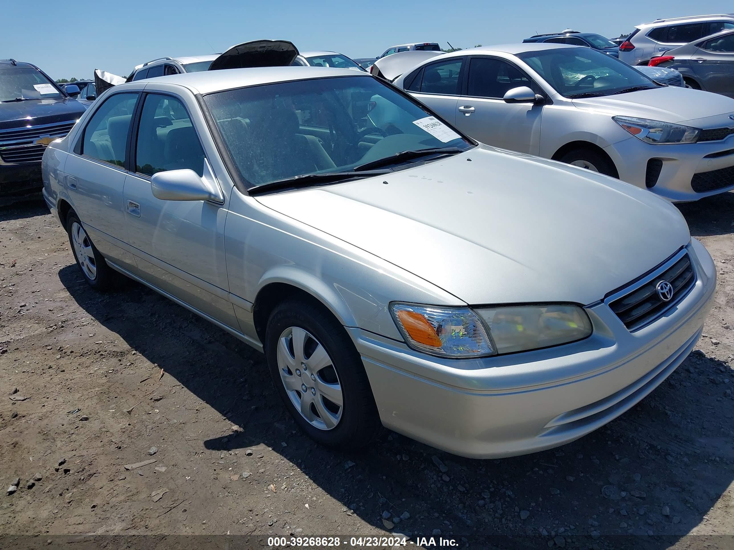 TOYOTA CAMRY 2000 4t1bg22k7yu691803