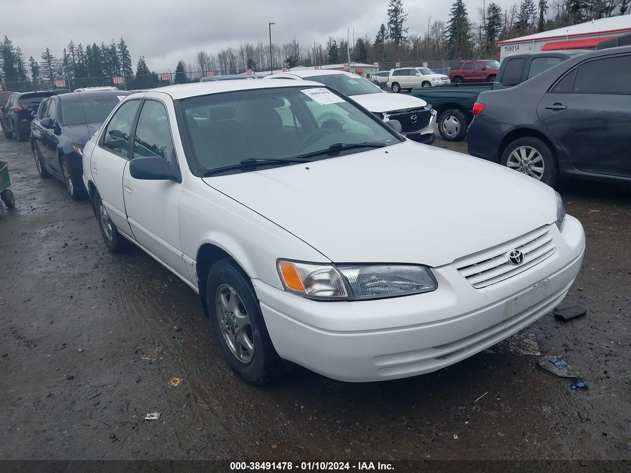 TOYOTA CAMRY 1997 4t1bg22k8vu148777