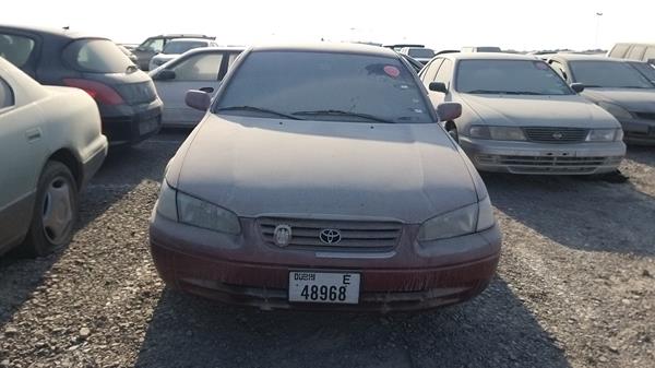 TOYOTA CAMRY 1998 4t1bg22k8wu310280