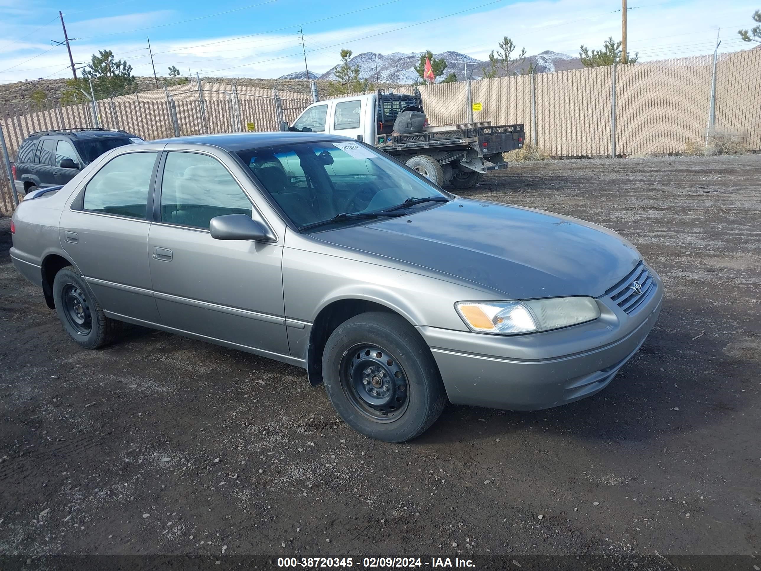 TOYOTA CAMRY 1999 4t1bg22k8xu440478