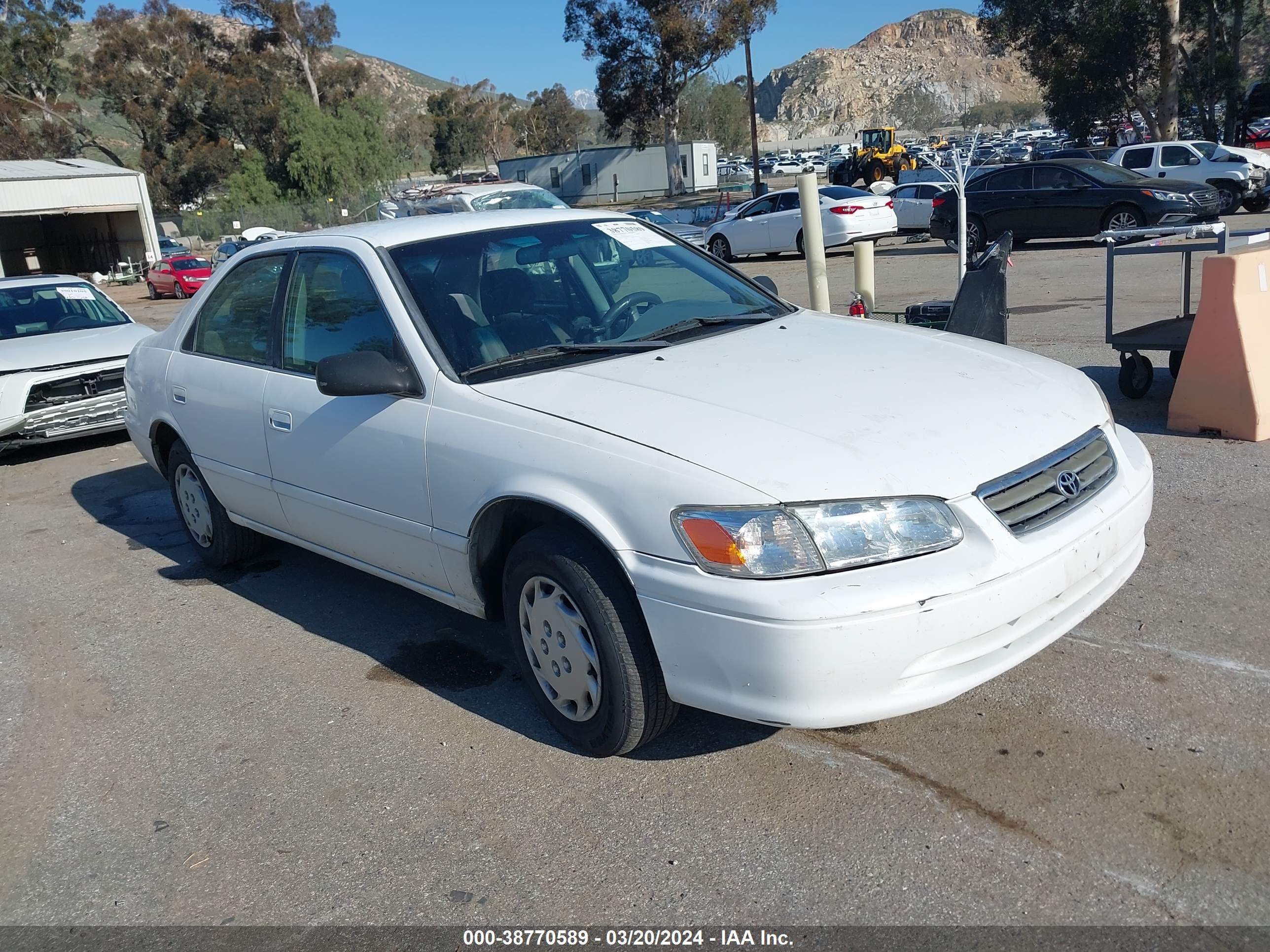 TOYOTA CAMRY 2000 4t1bg22k8yu749627