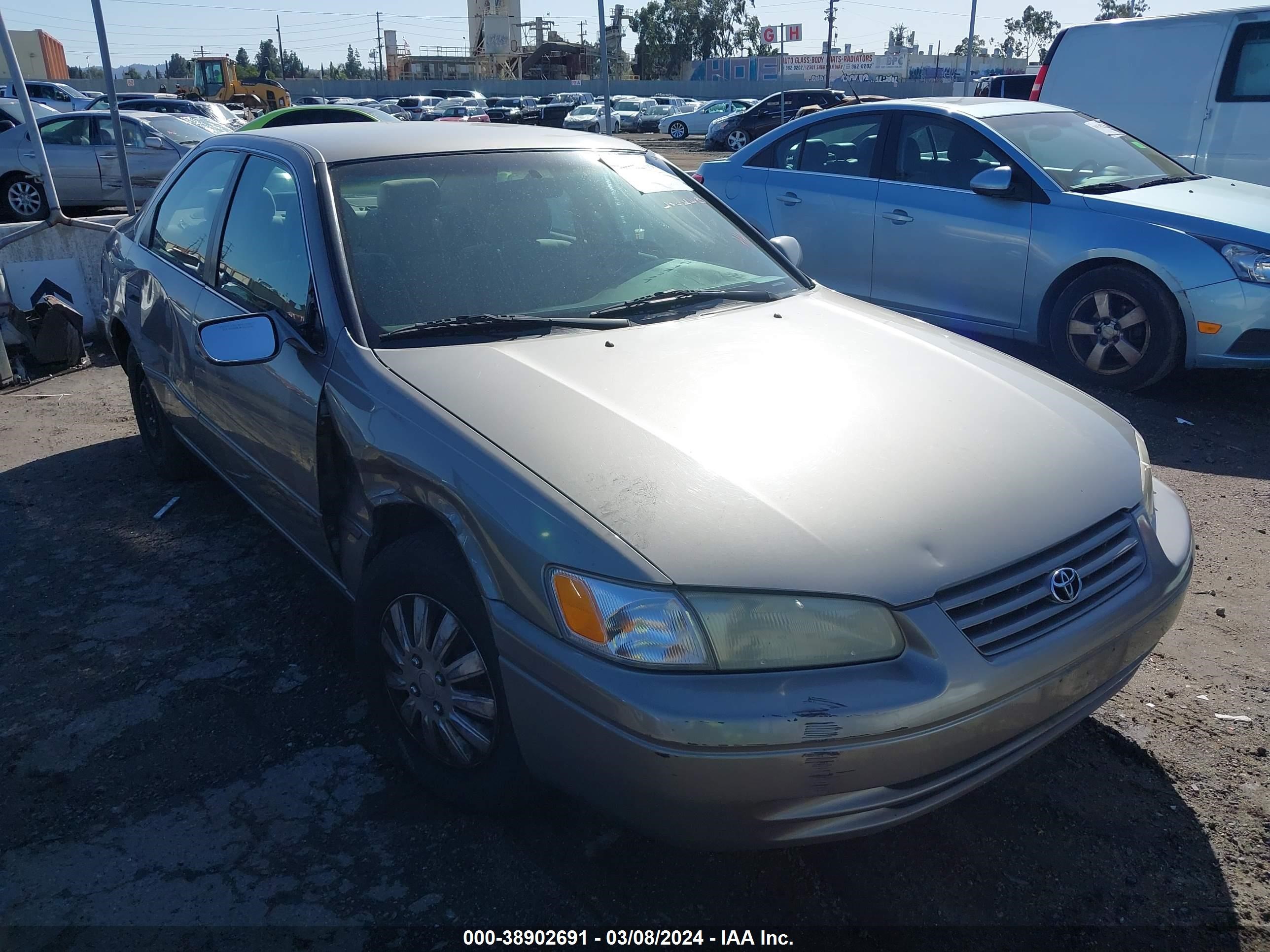 TOYOTA CAMRY 1999 4t1bg22k9xu412348