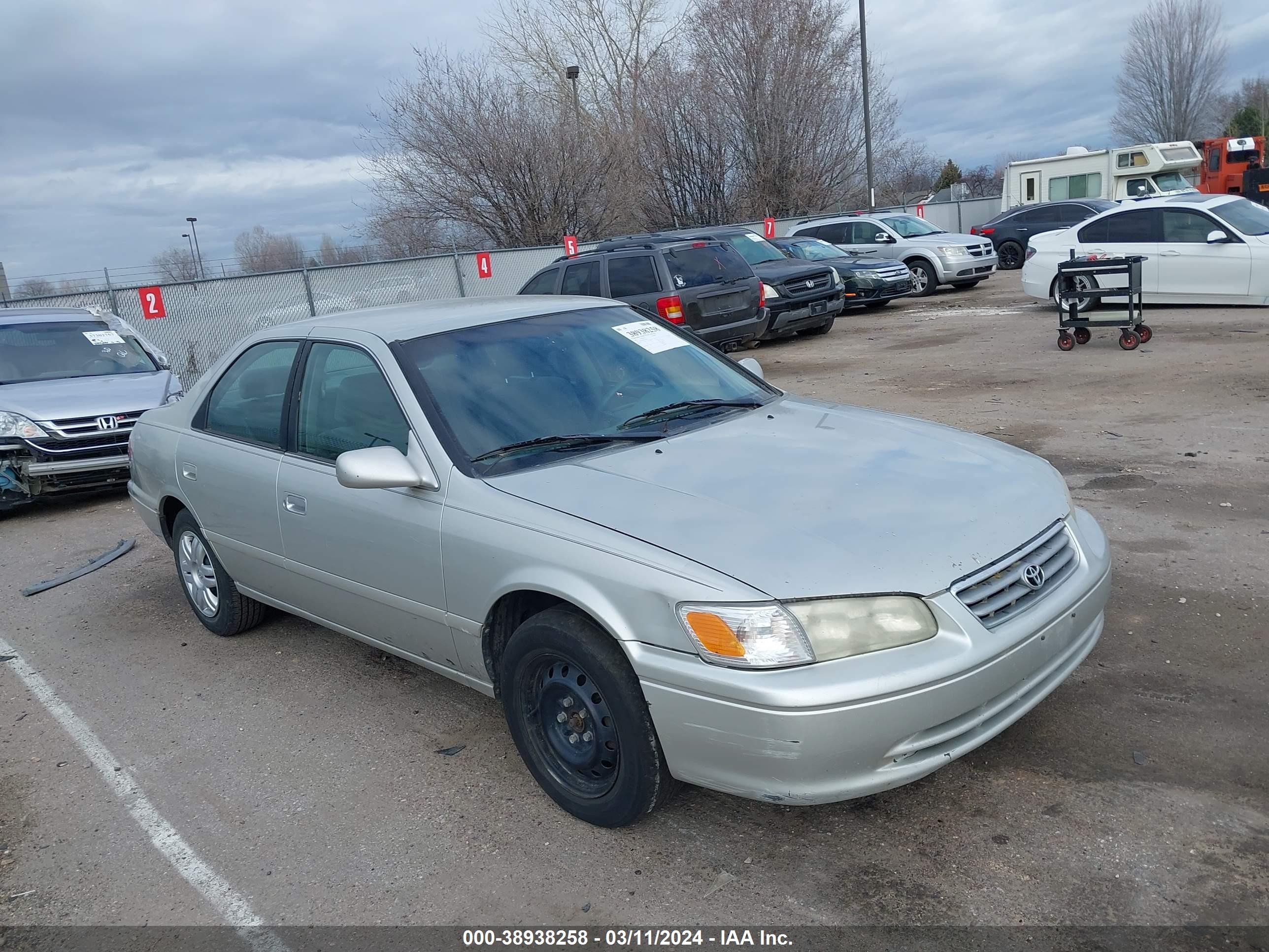 TOYOTA CAMRY 2000 4t1bg22k9yu633983