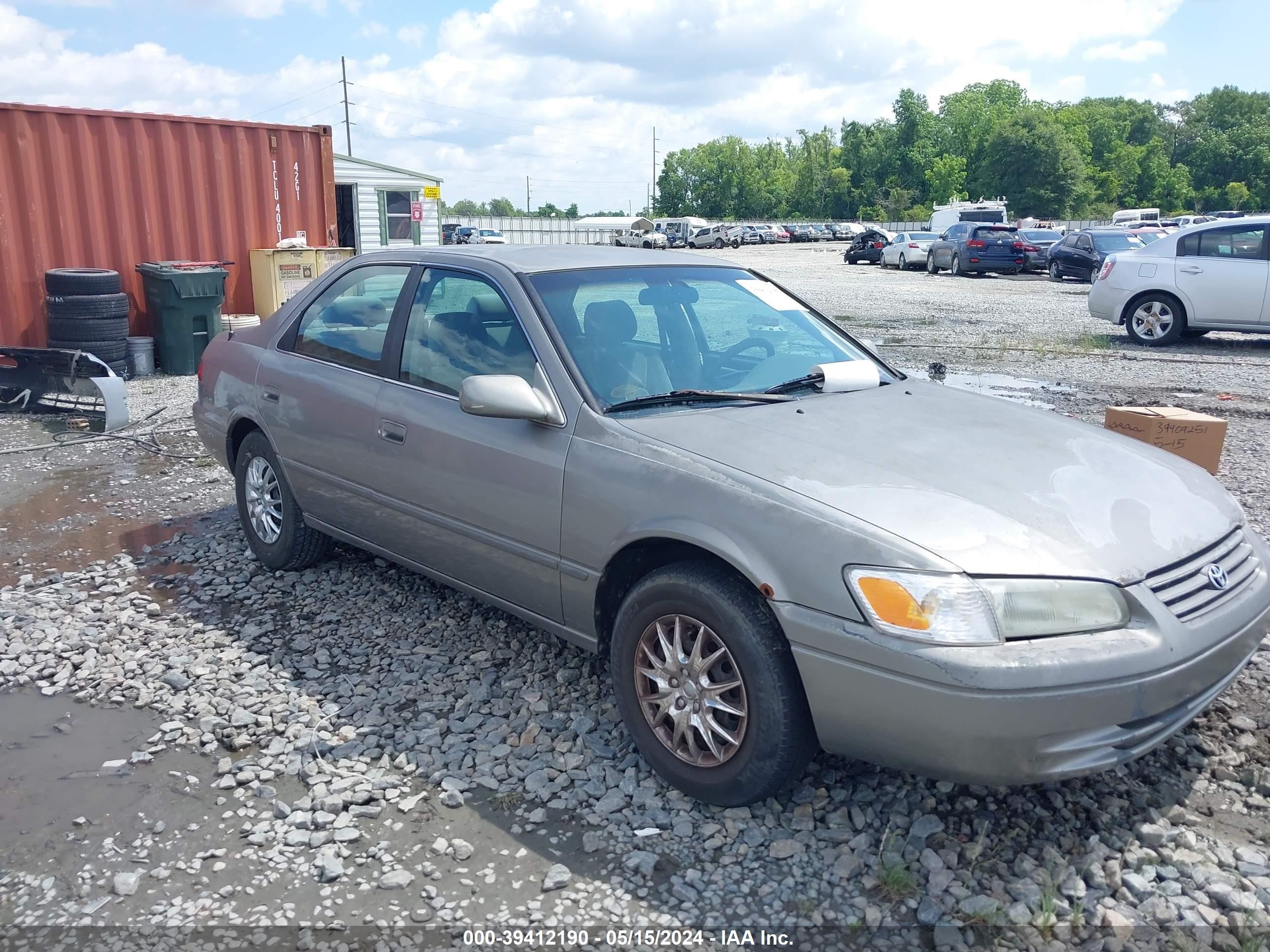 TOYOTA CAMRY 1998 4t1bg22kxwu367354