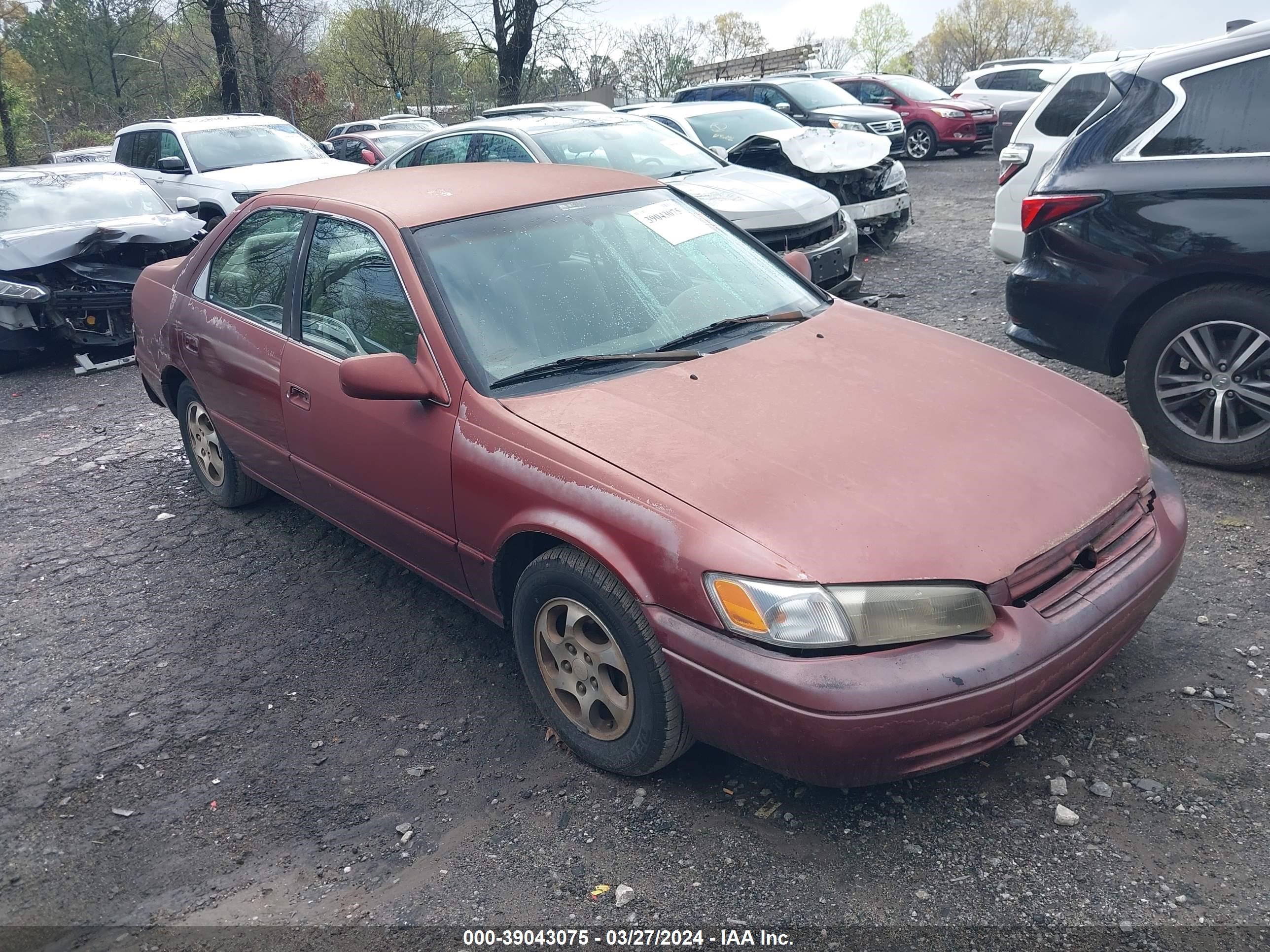 TOYOTA CAMRY 1999 4t1bg22kxxu439087