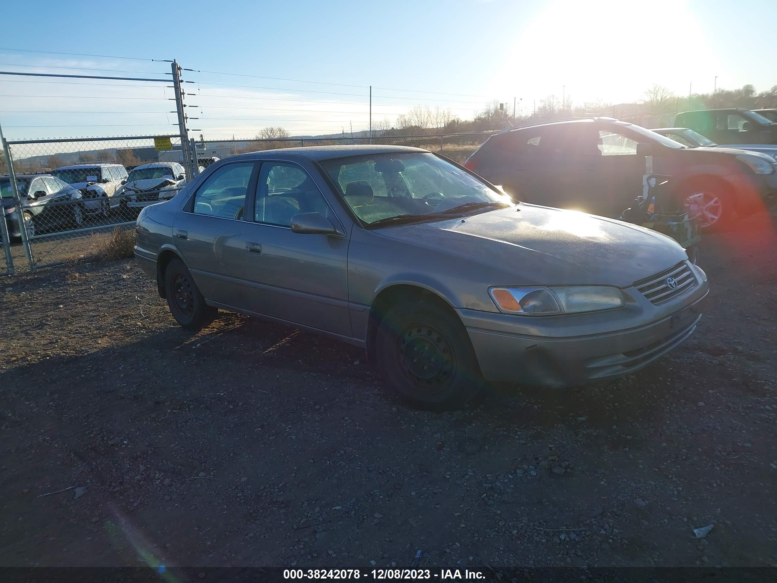 TOYOTA CAMRY 1999 4t1bg22kxxu567541