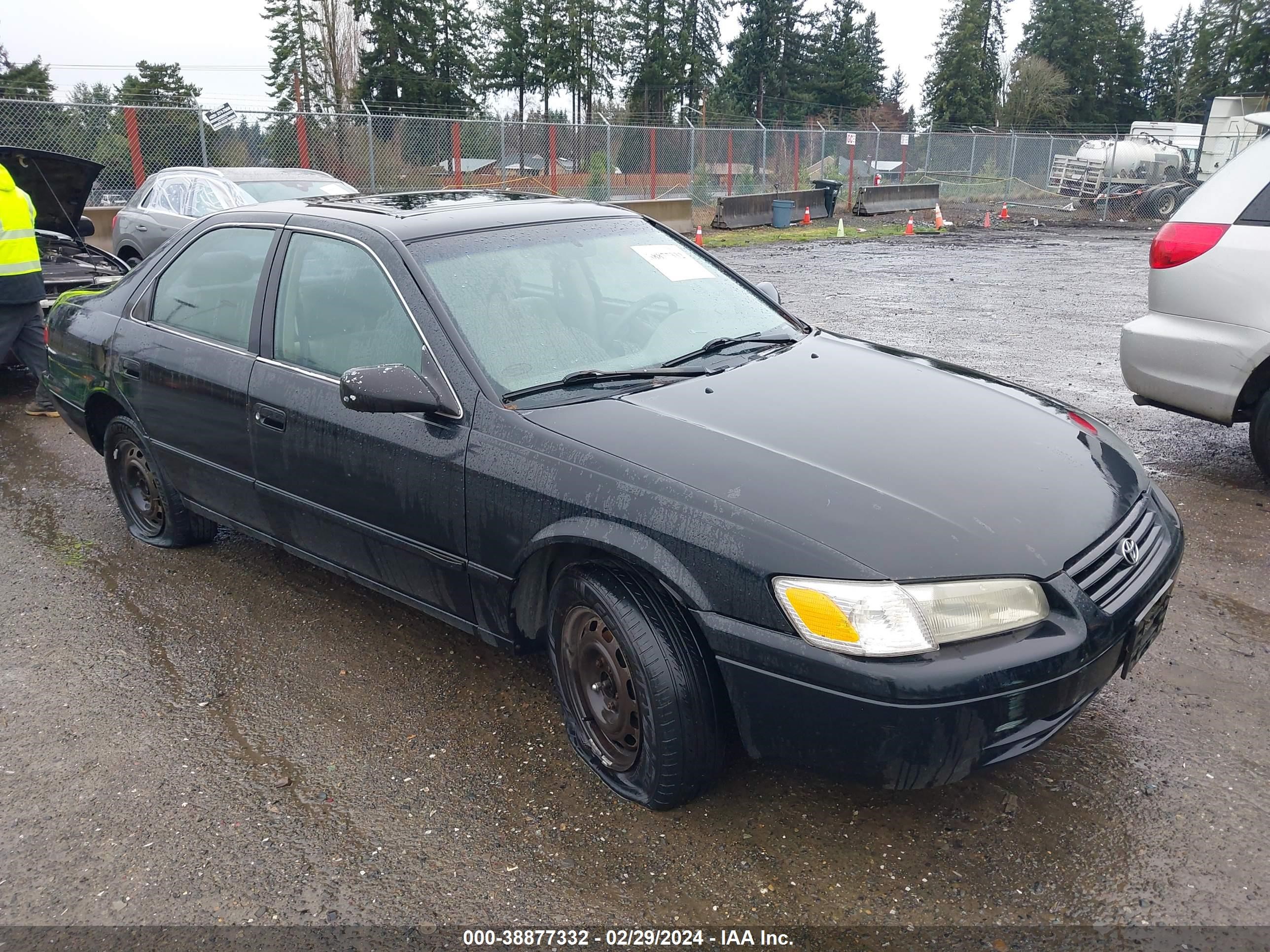 TOYOTA CAMRY 1999 4t1bg28k2xu431623