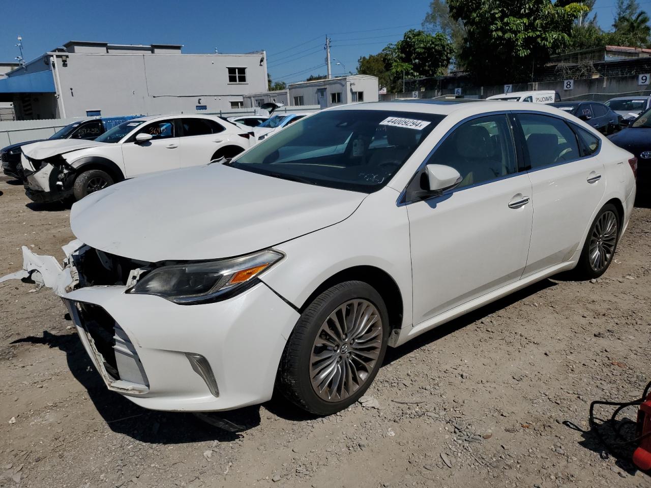 TOYOTA AVALON 2018 4t1bk1eb3ju271773