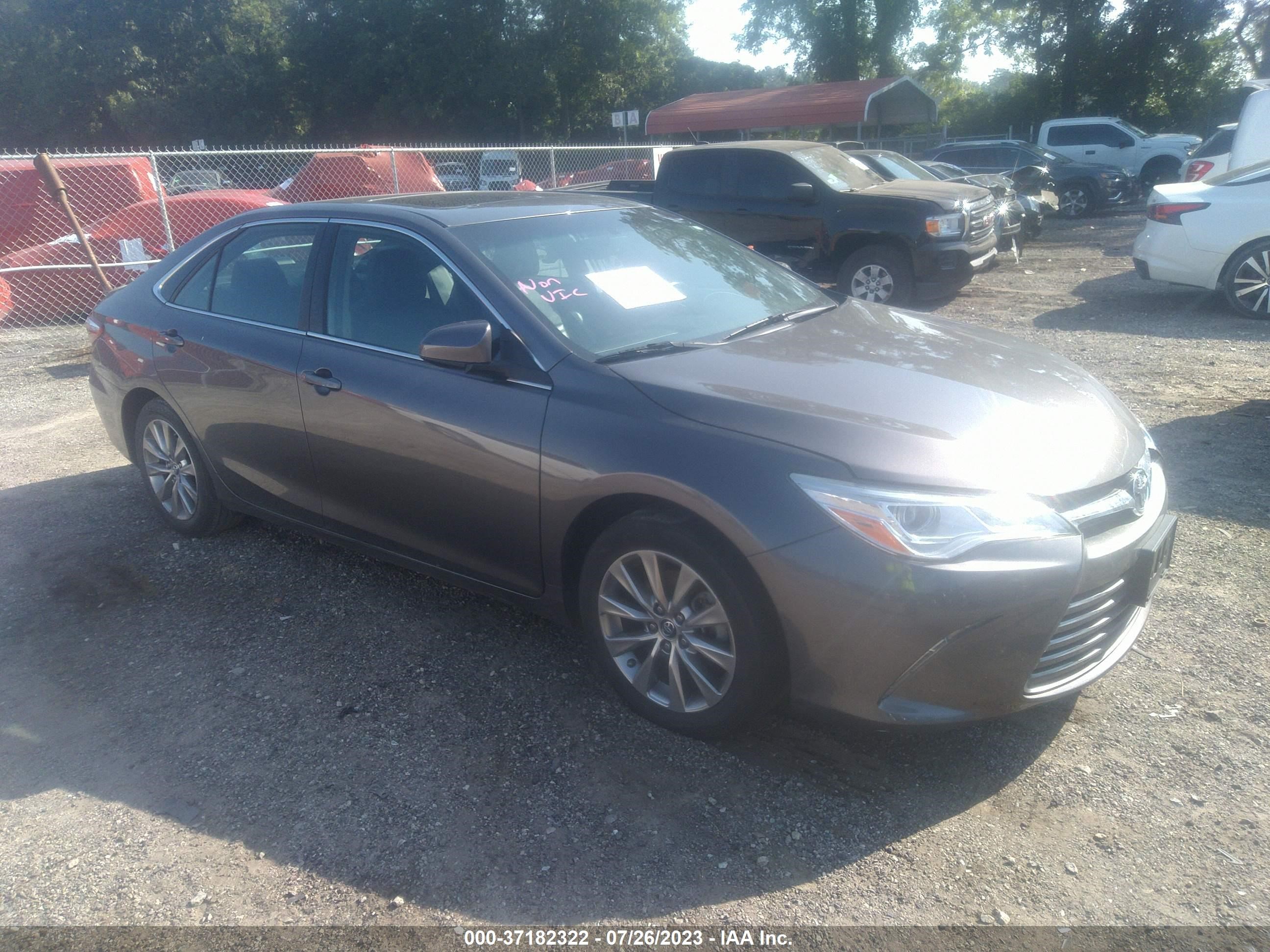 TOYOTA CAMRY 2016 4t1bk1fk3gu571465