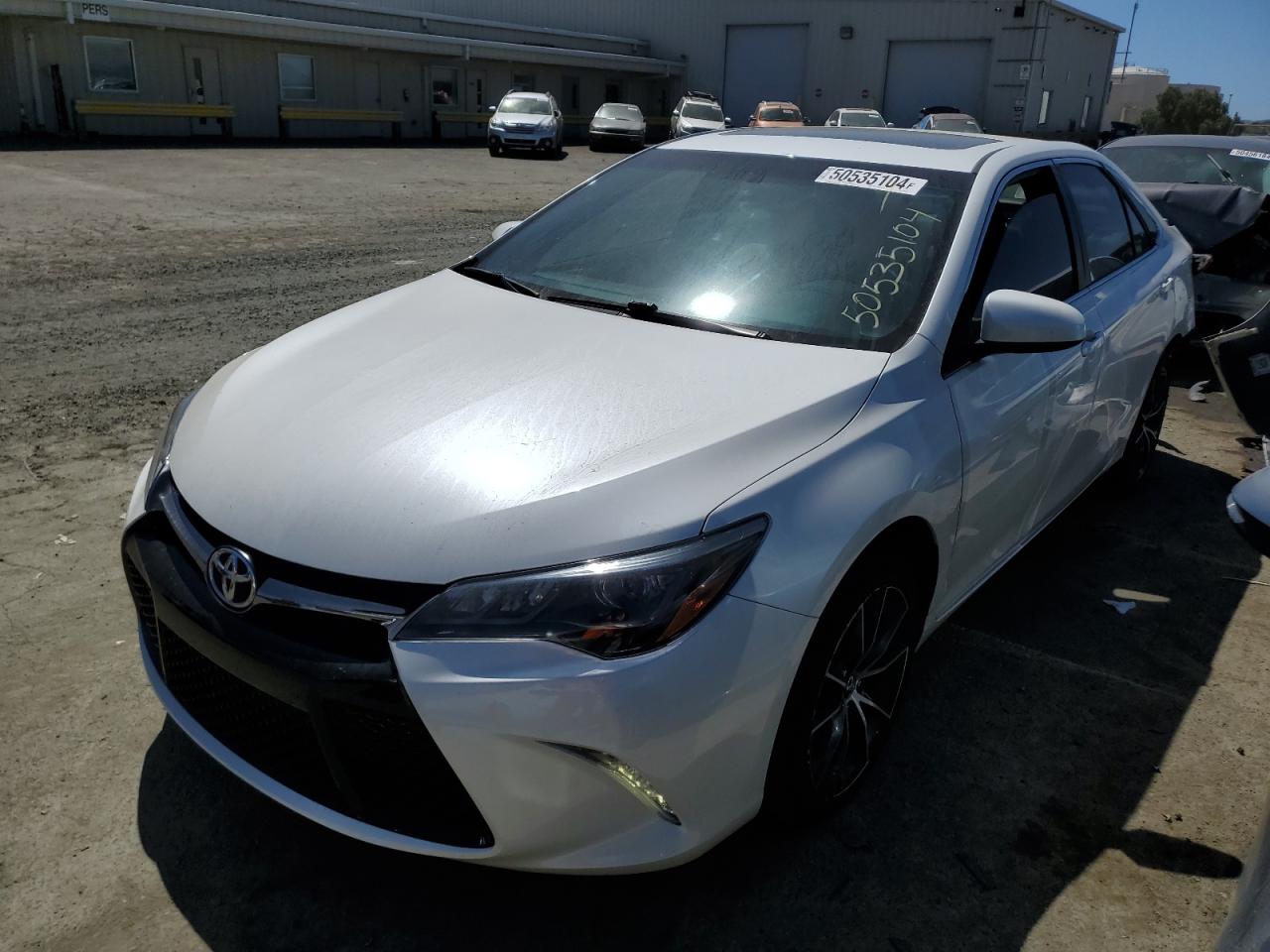 TOYOTA CAMRY 2015 4t1bk1fk7fu562329