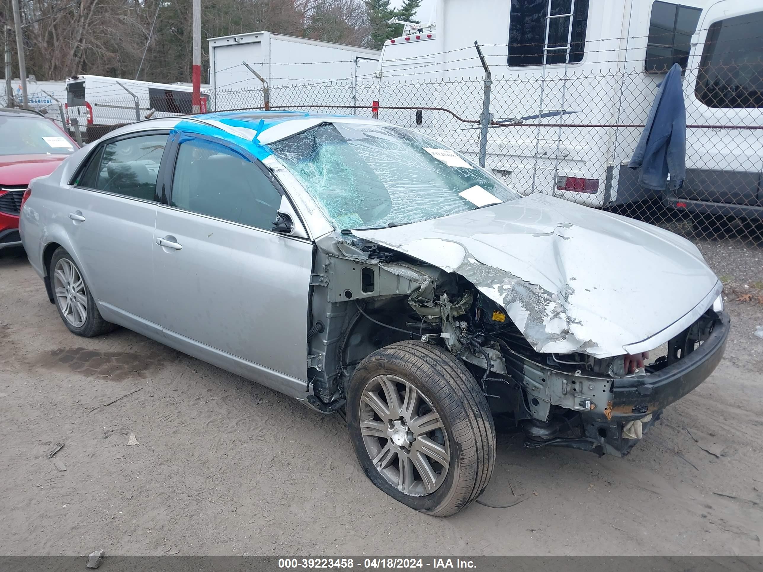 TOYOTA AVALON 2005 4t1bk36b15u018791