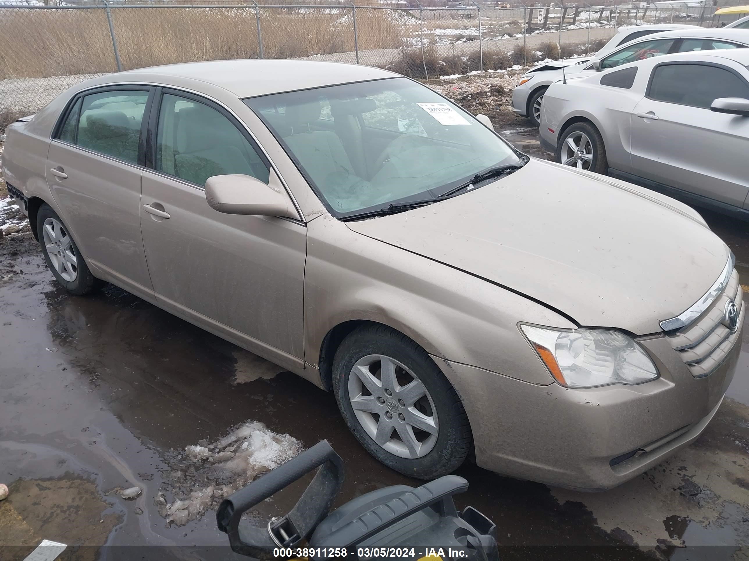 TOYOTA AVALON 2005 4t1bk36b25u012143