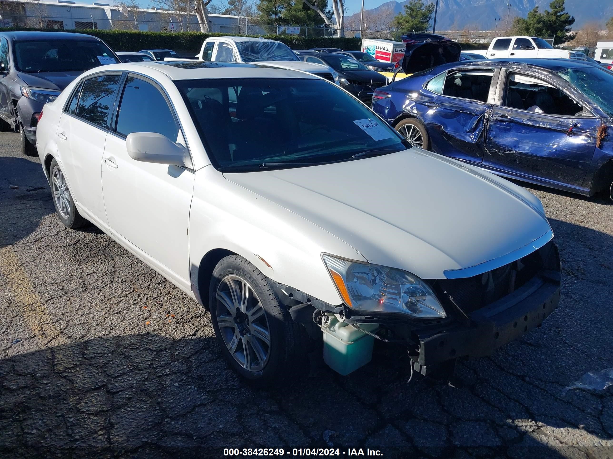 TOYOTA AVALON 2007 4t1bk36b27u220557